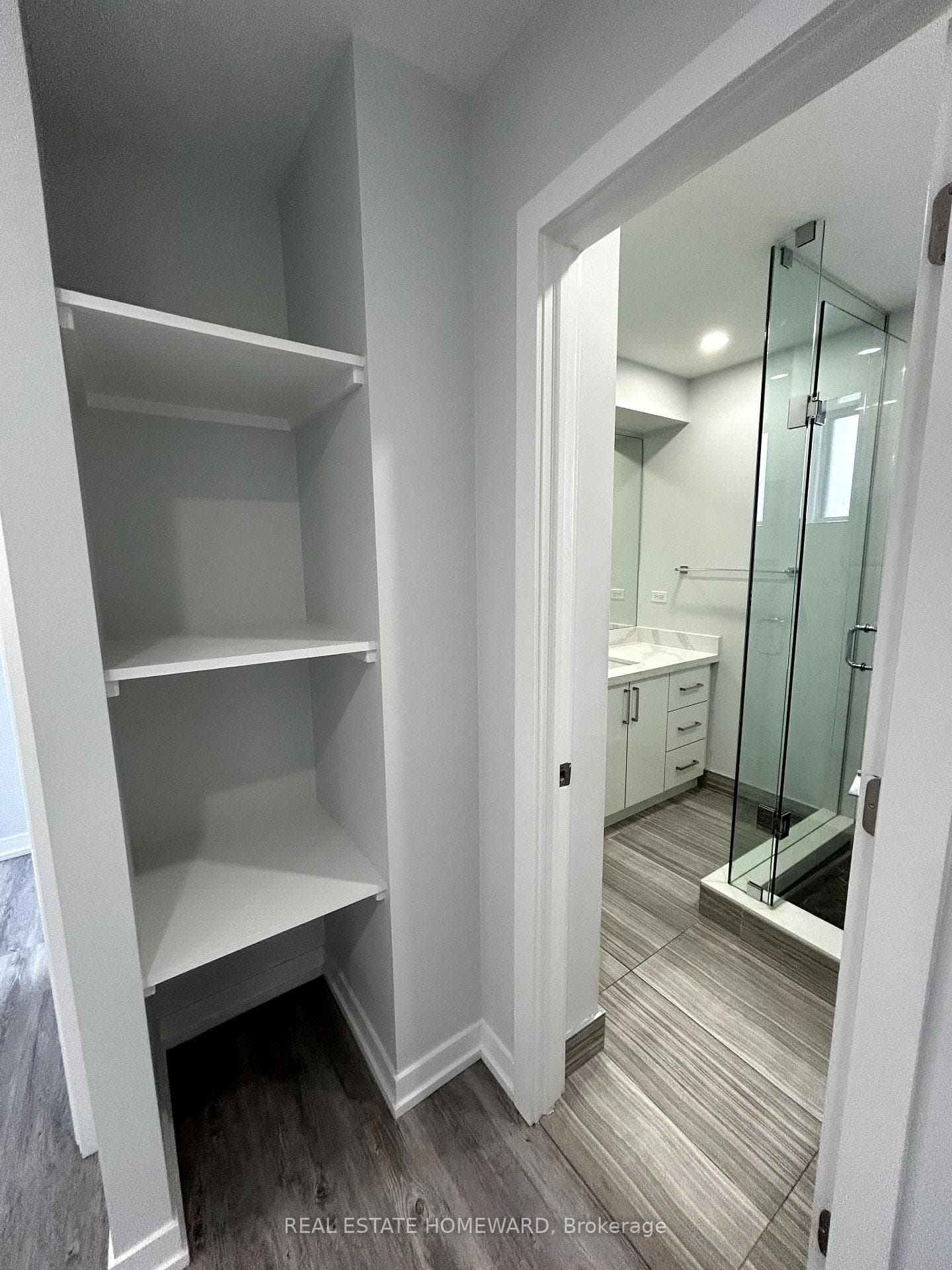 15 Walmer Road Unit 508 photo 14