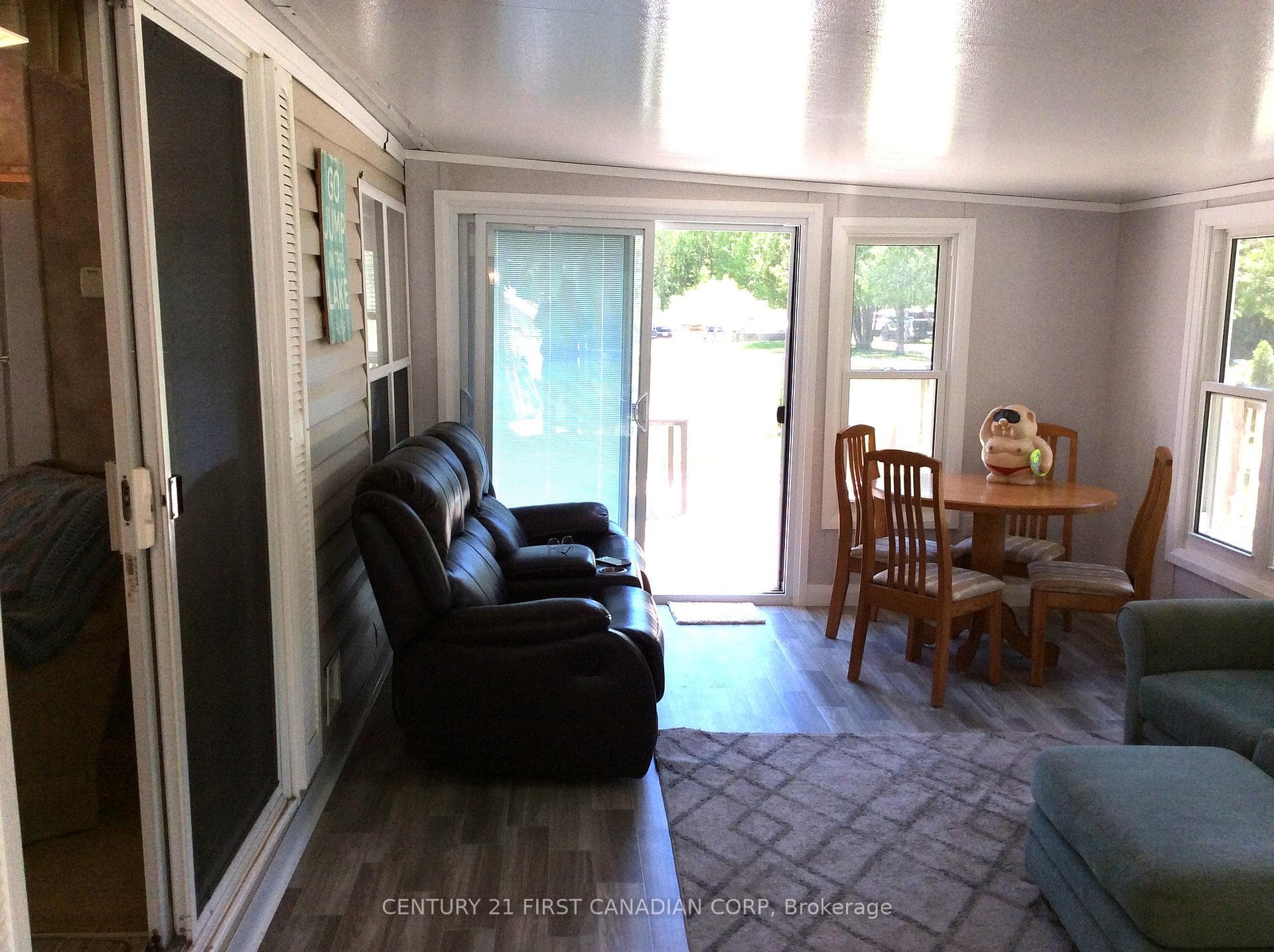 256440 Sunova Crescent Unit 501 photo 37