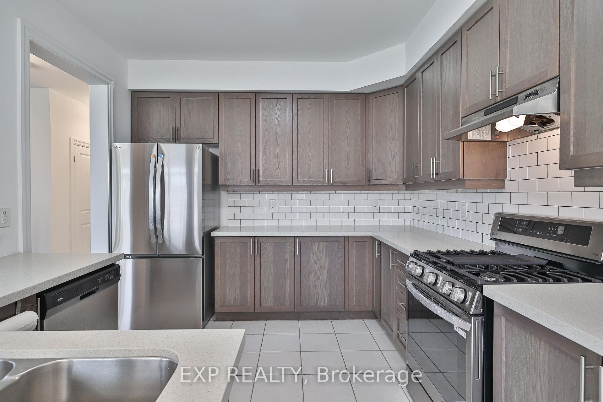 1487 Farrow Cres Crescent photo 14