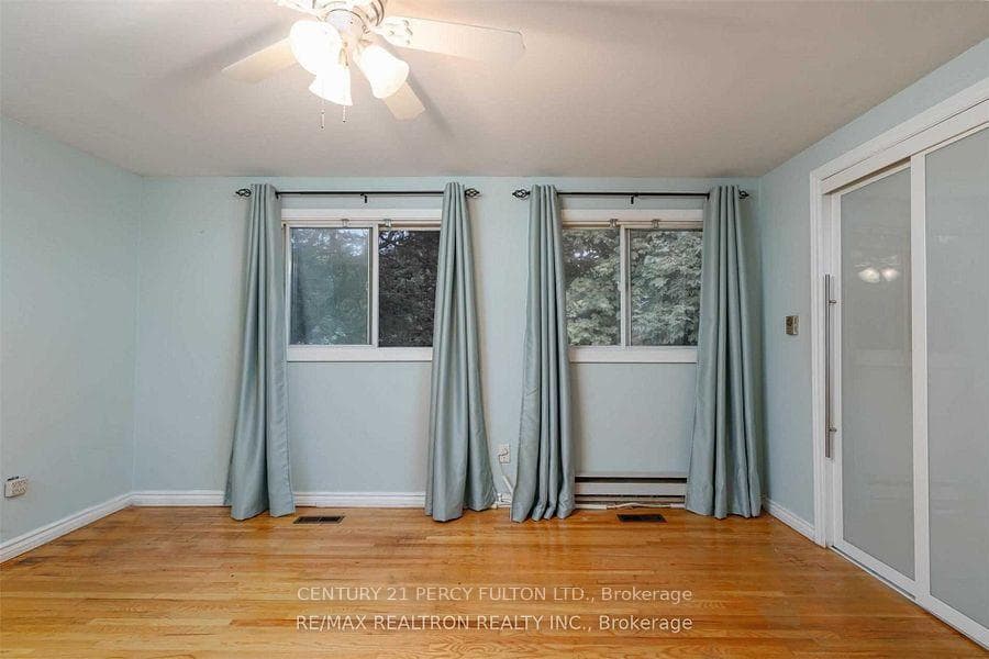 542 Dianne Drive photo 10