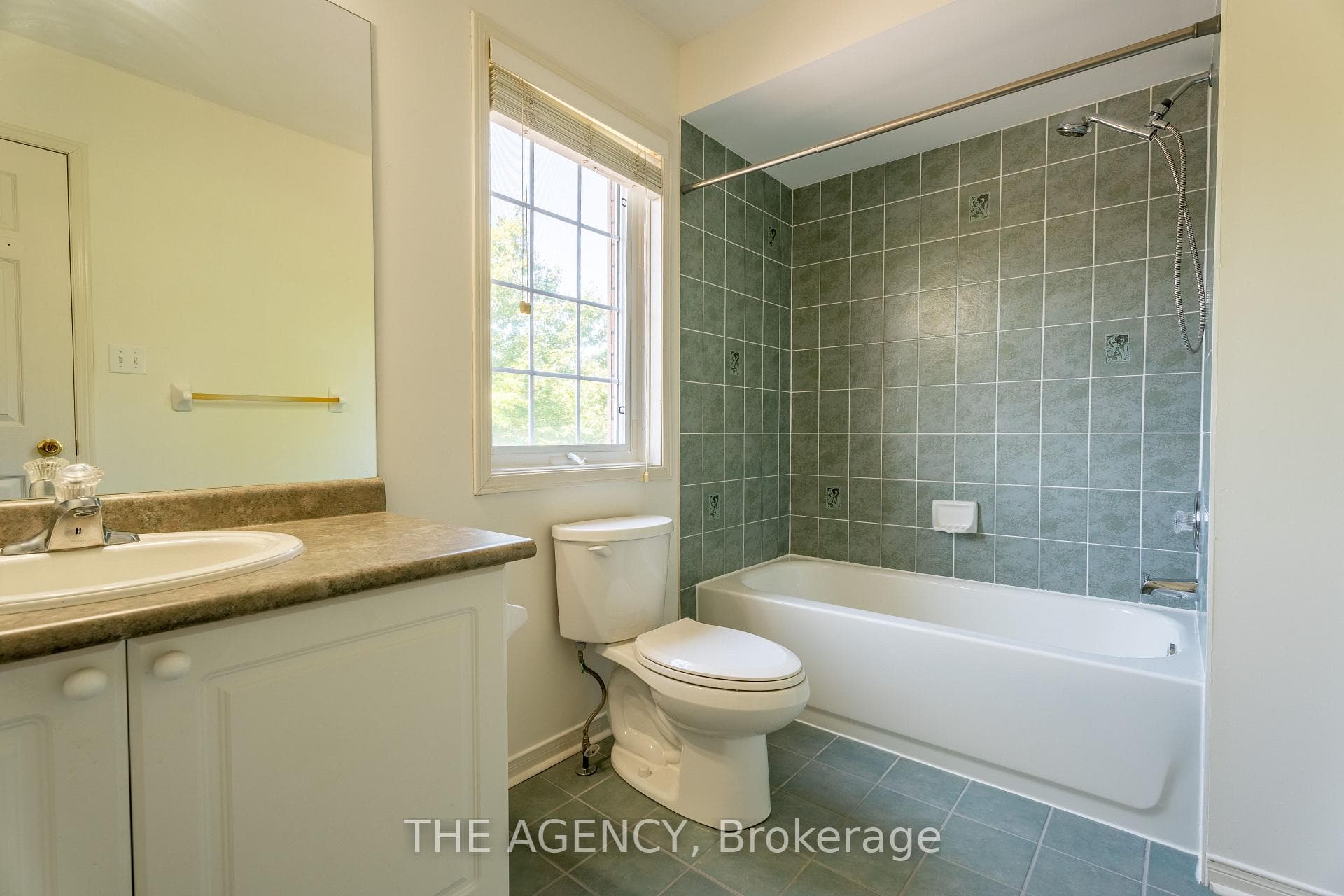 45 Silvervalley Drive Unit UPPER photo 29