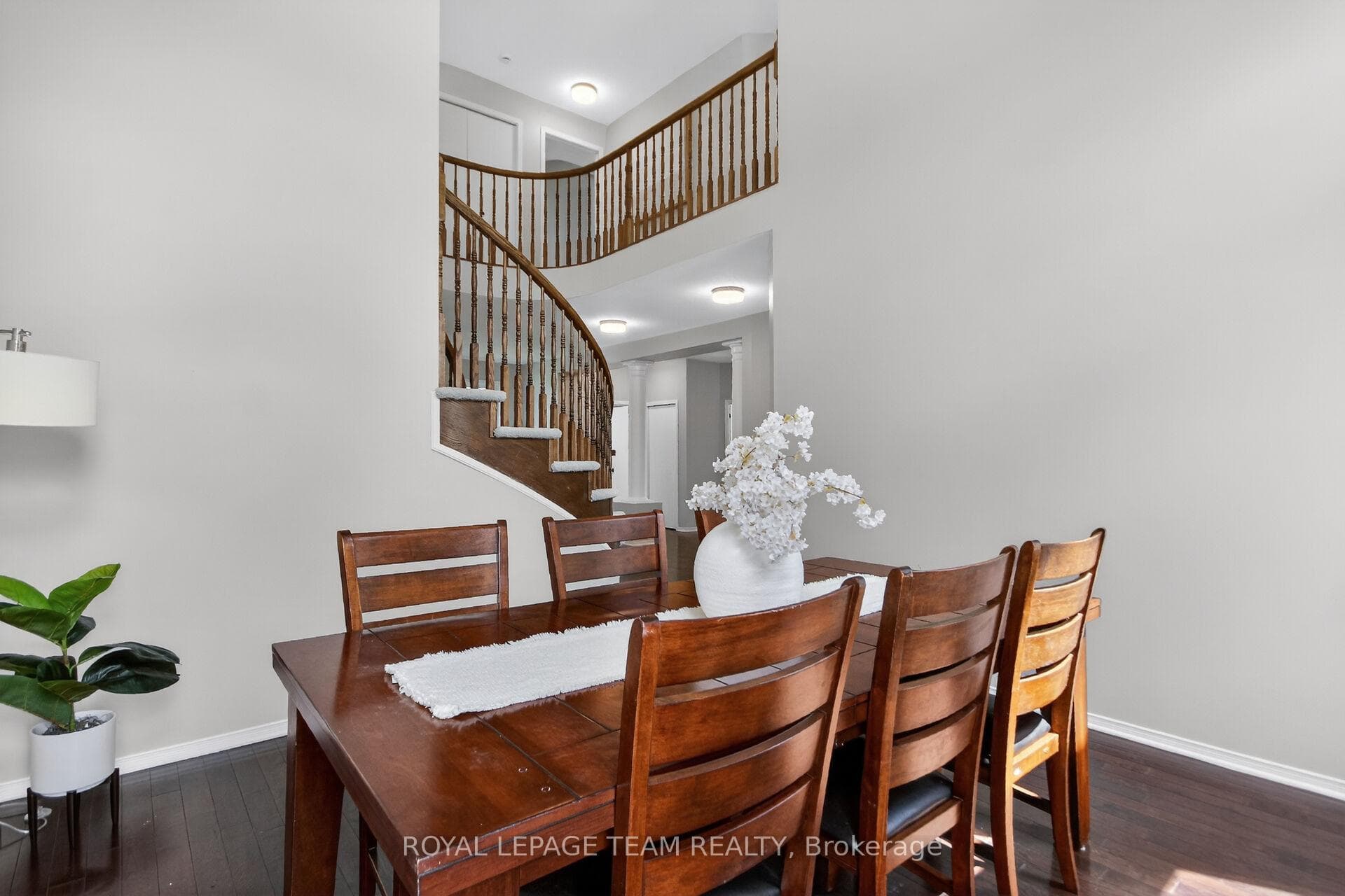 121 Muskego Crescent photo 10
