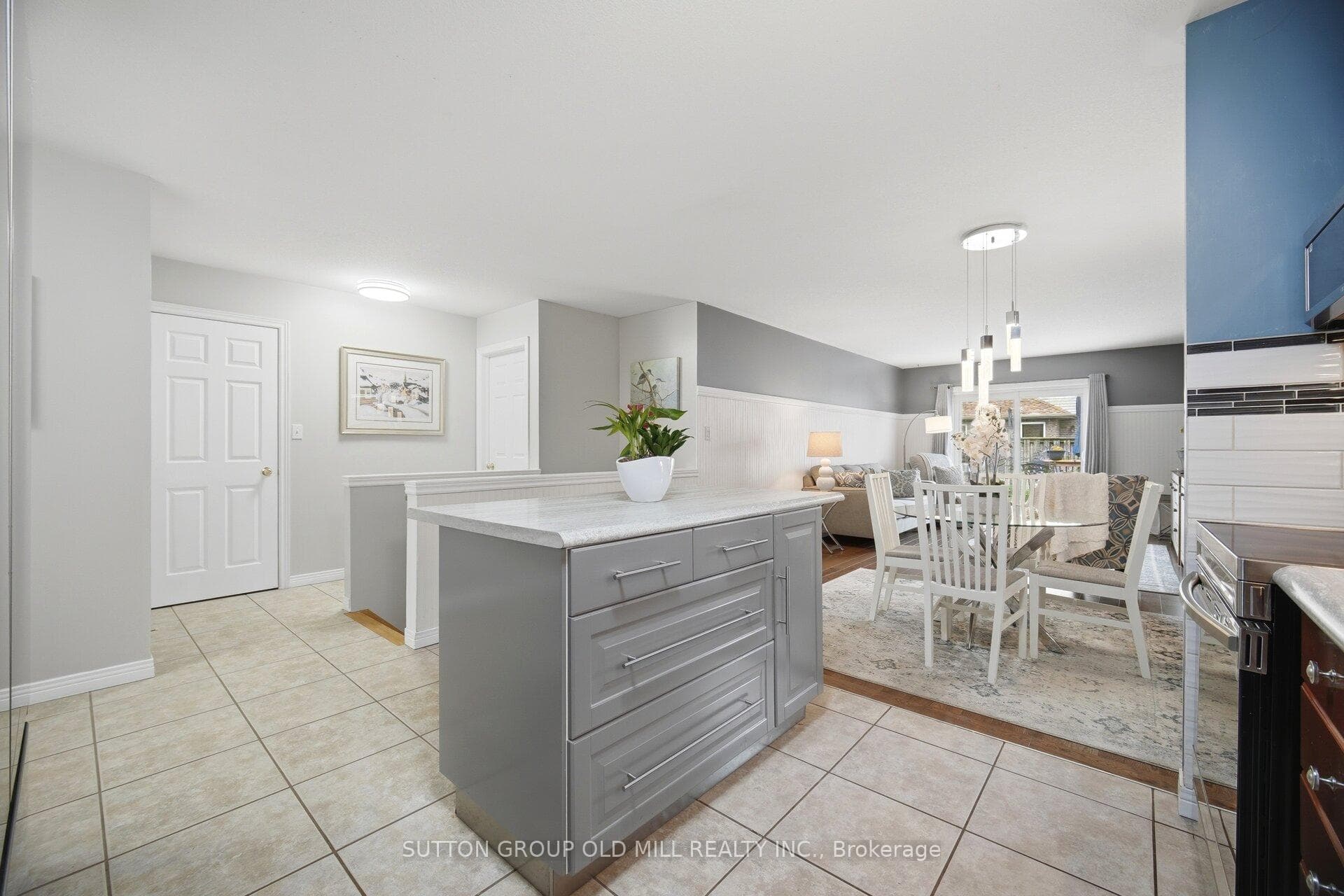 26 Edna Avenue photo 12