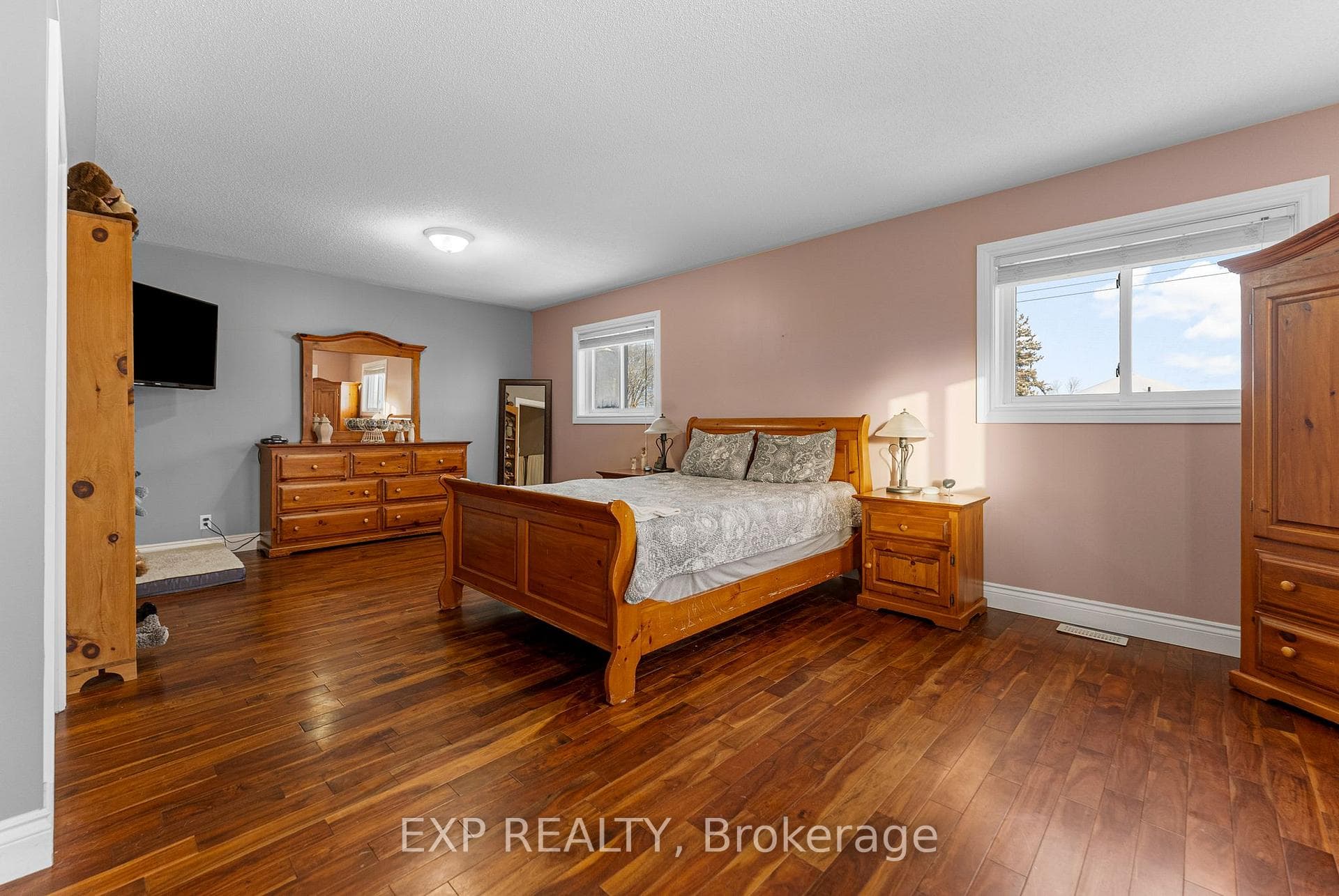 395 Lisgar Avenue photo 20