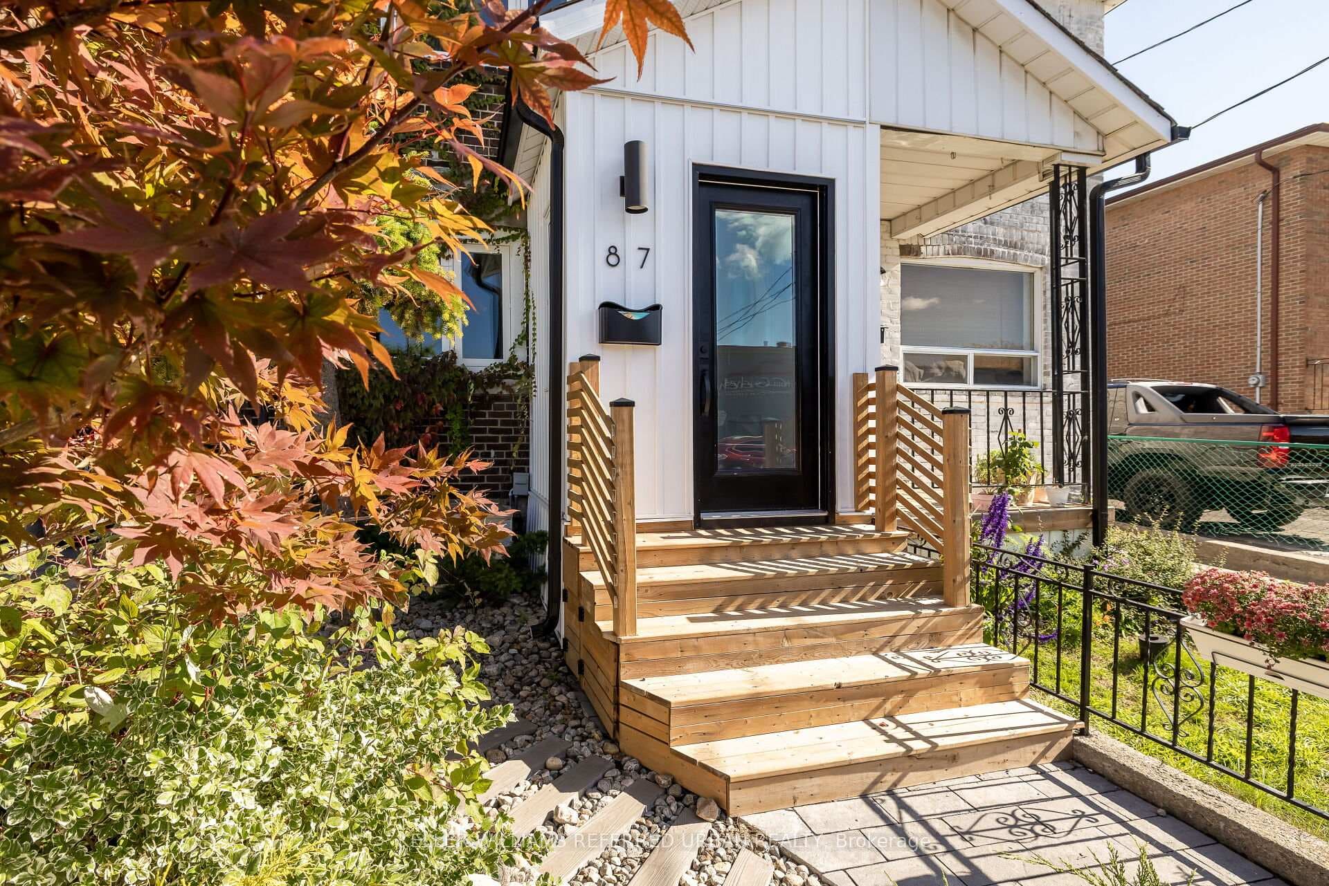 87 Miller Street photo 2