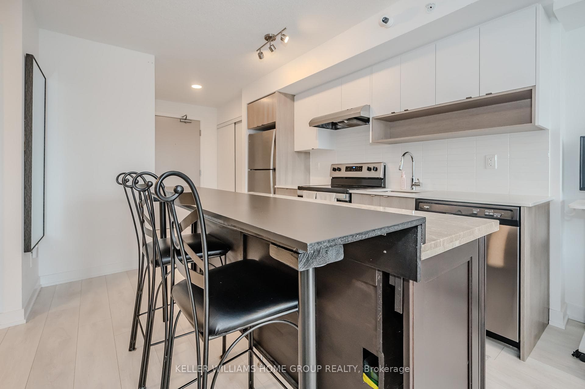 1117 Cooke Boulevard Unit A302 photo 17