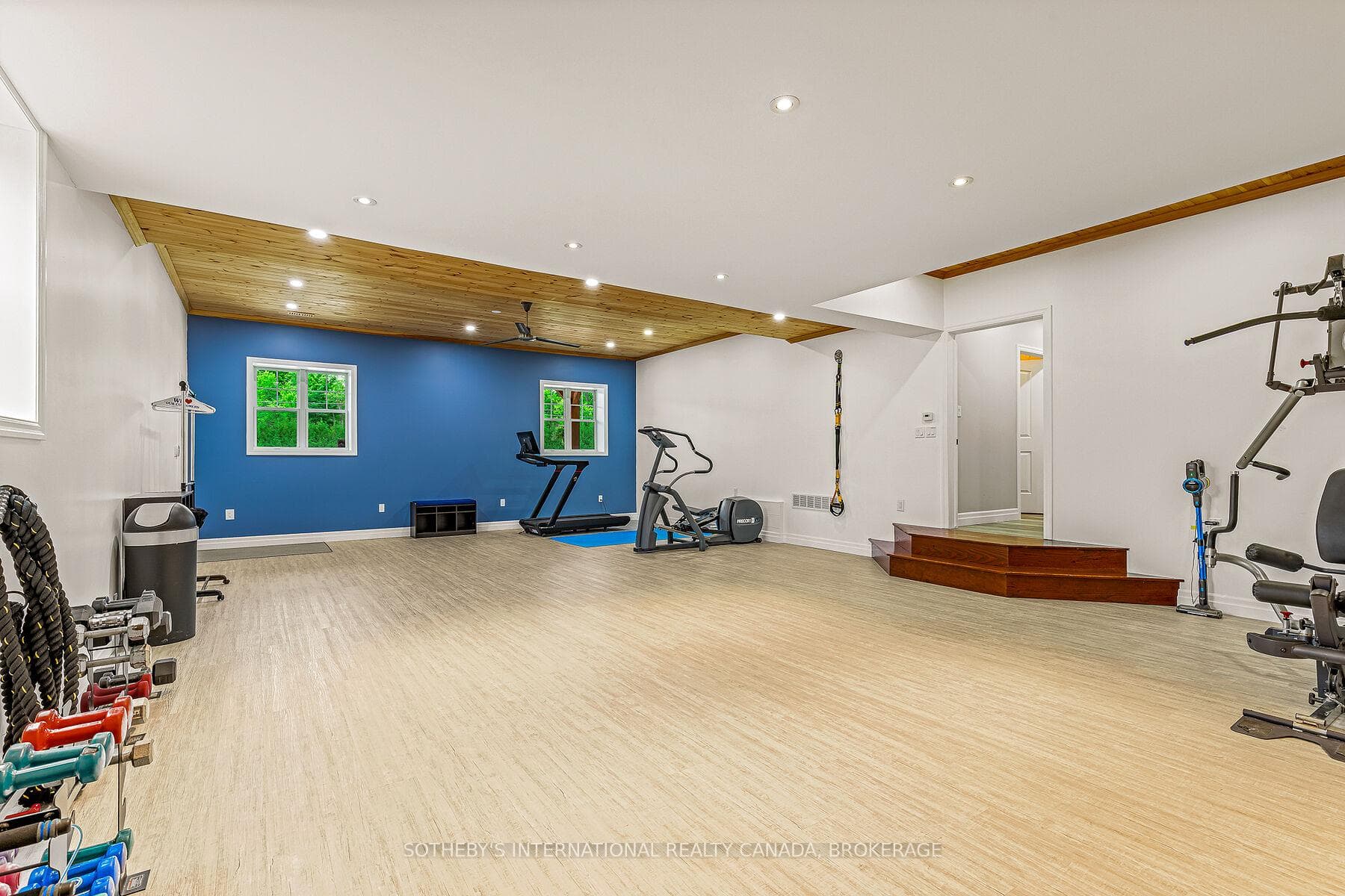 92 Reynolds Road photo 45