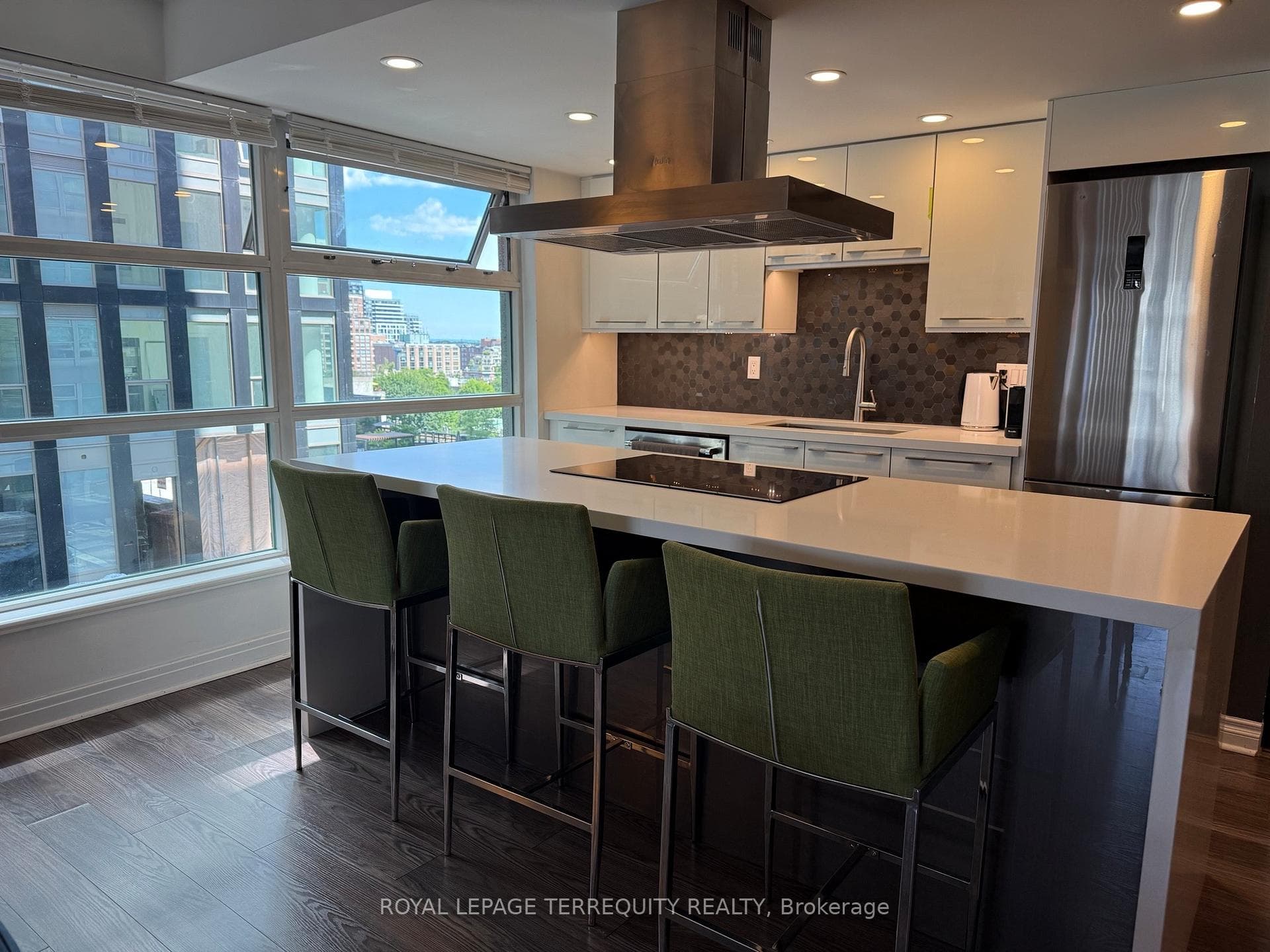 50 Lombard Street Unit 1101 photo 5