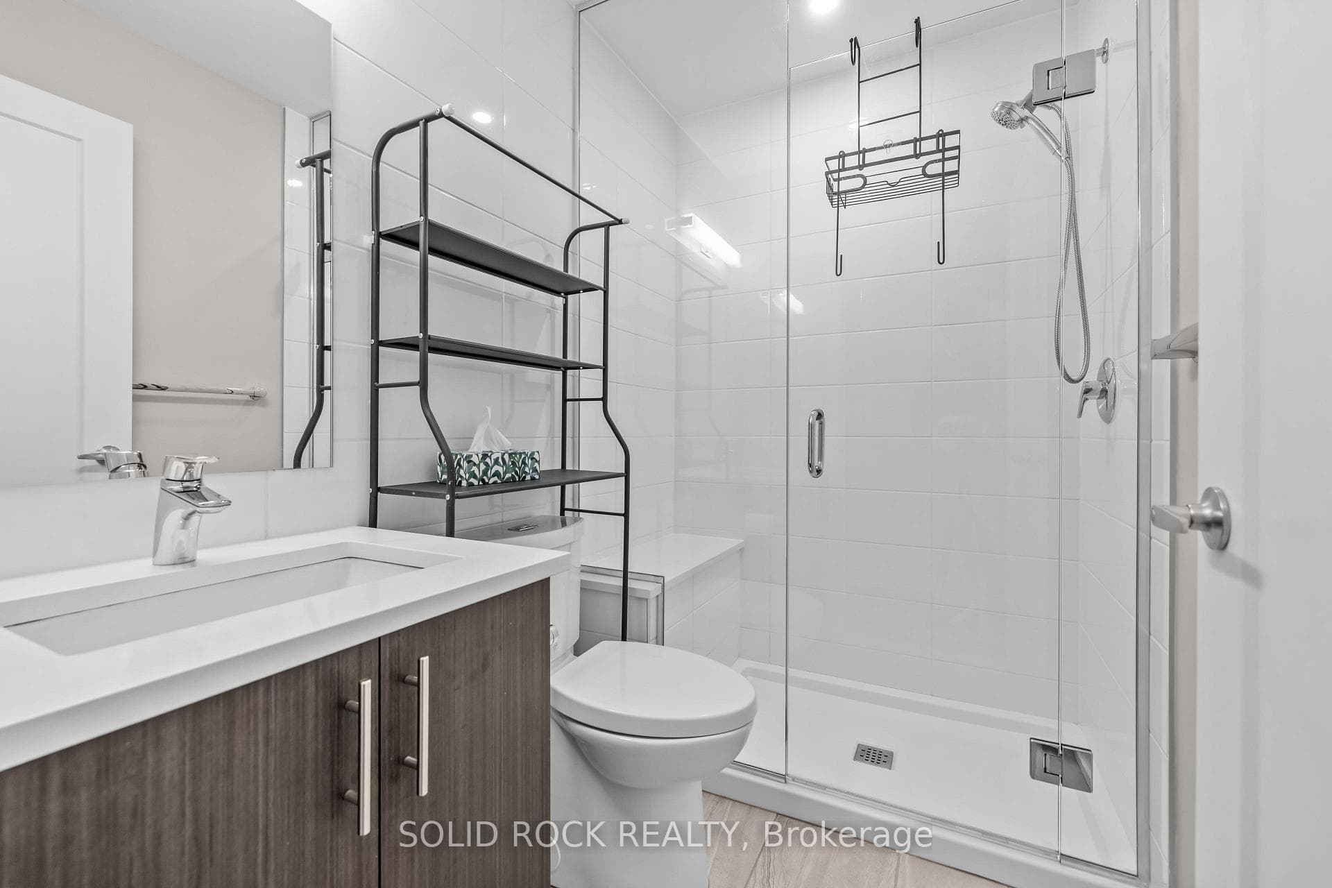 530 De Mazenod Avenue Unit 201 photo 13