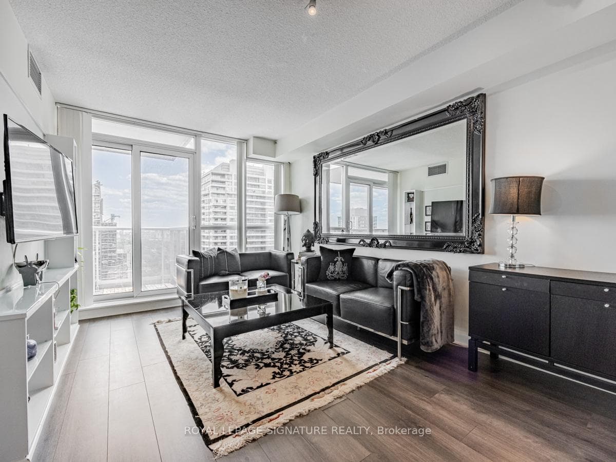 4978 Yonge Street Unit 3102 photo 1