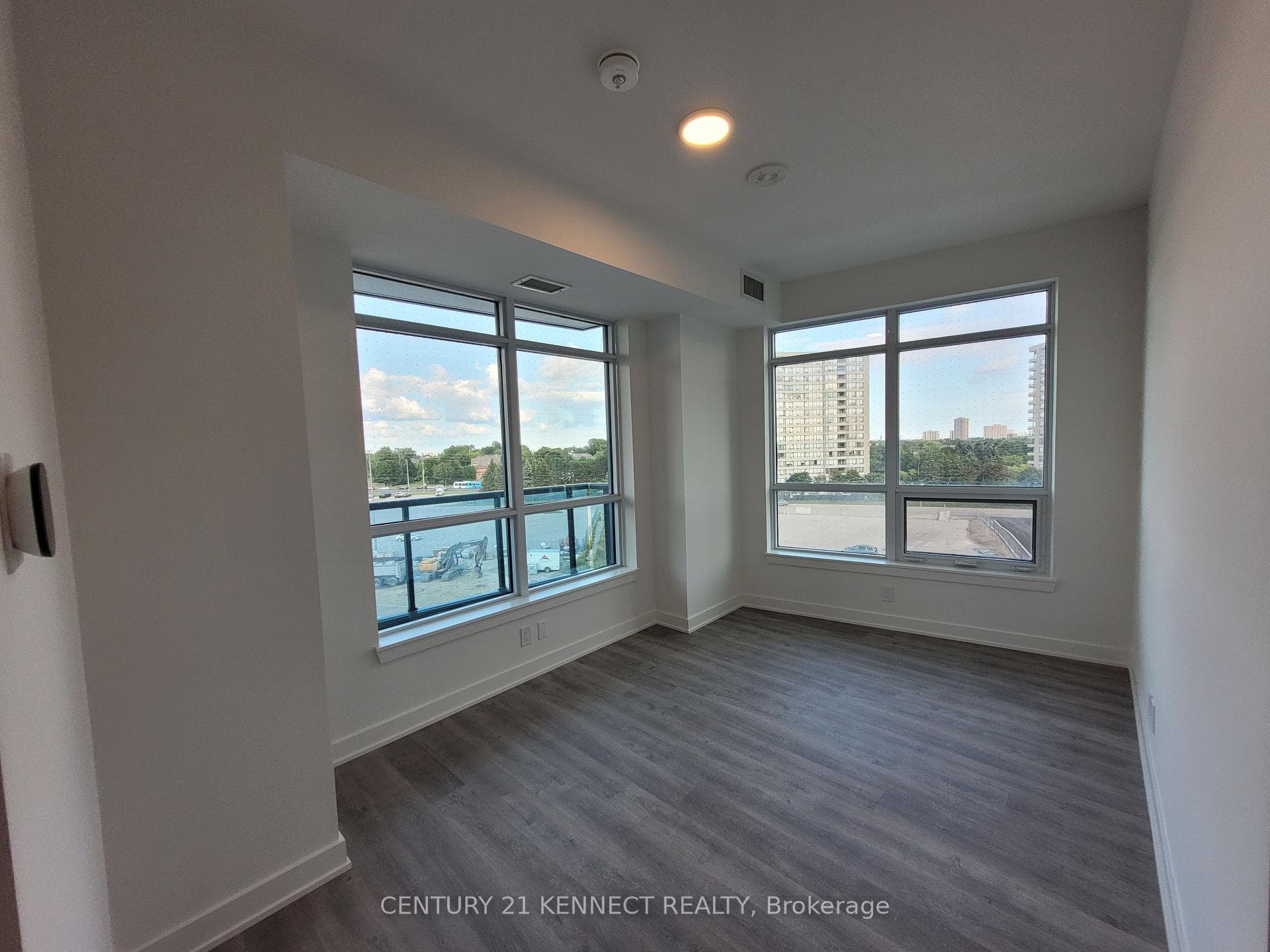 50 Upper Mall Way Unit B-0432 photo 13