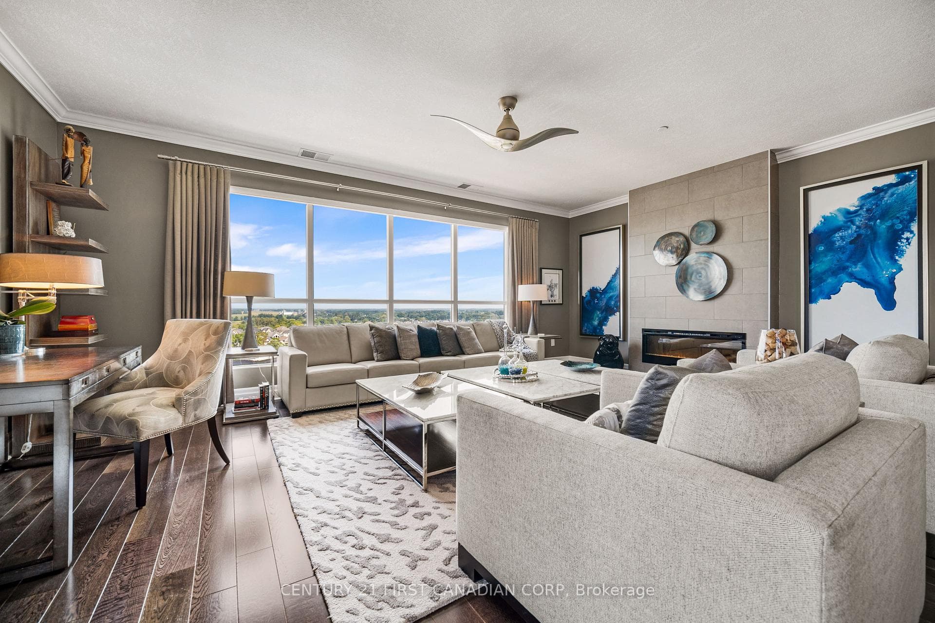 240 Villagewalk Boulevard Unit 1306 photo 8