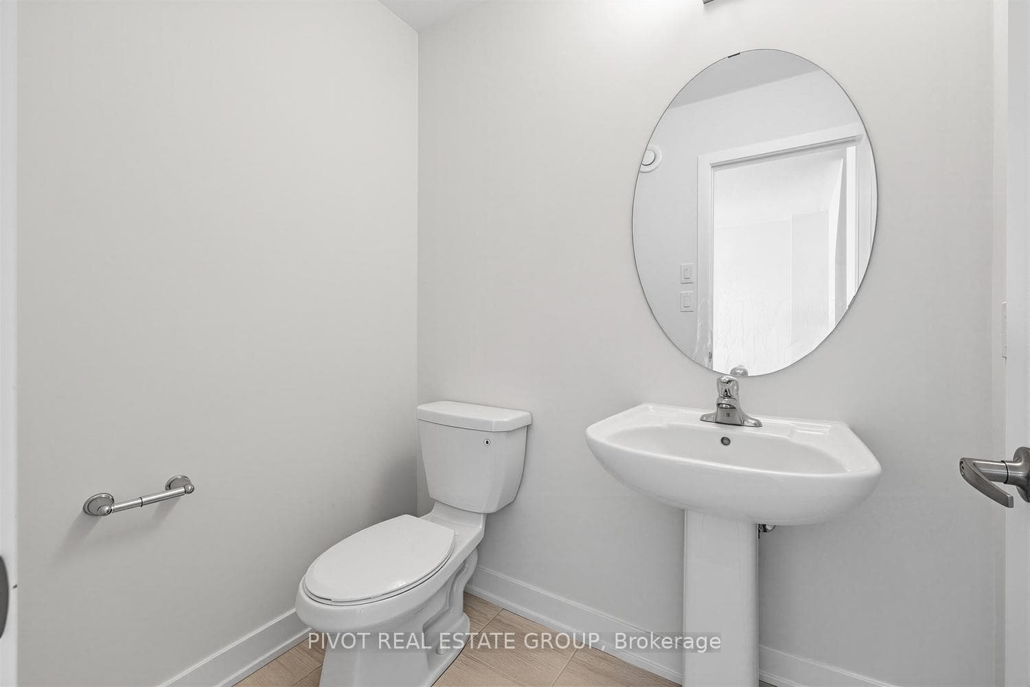 2 Lively Way photo 9