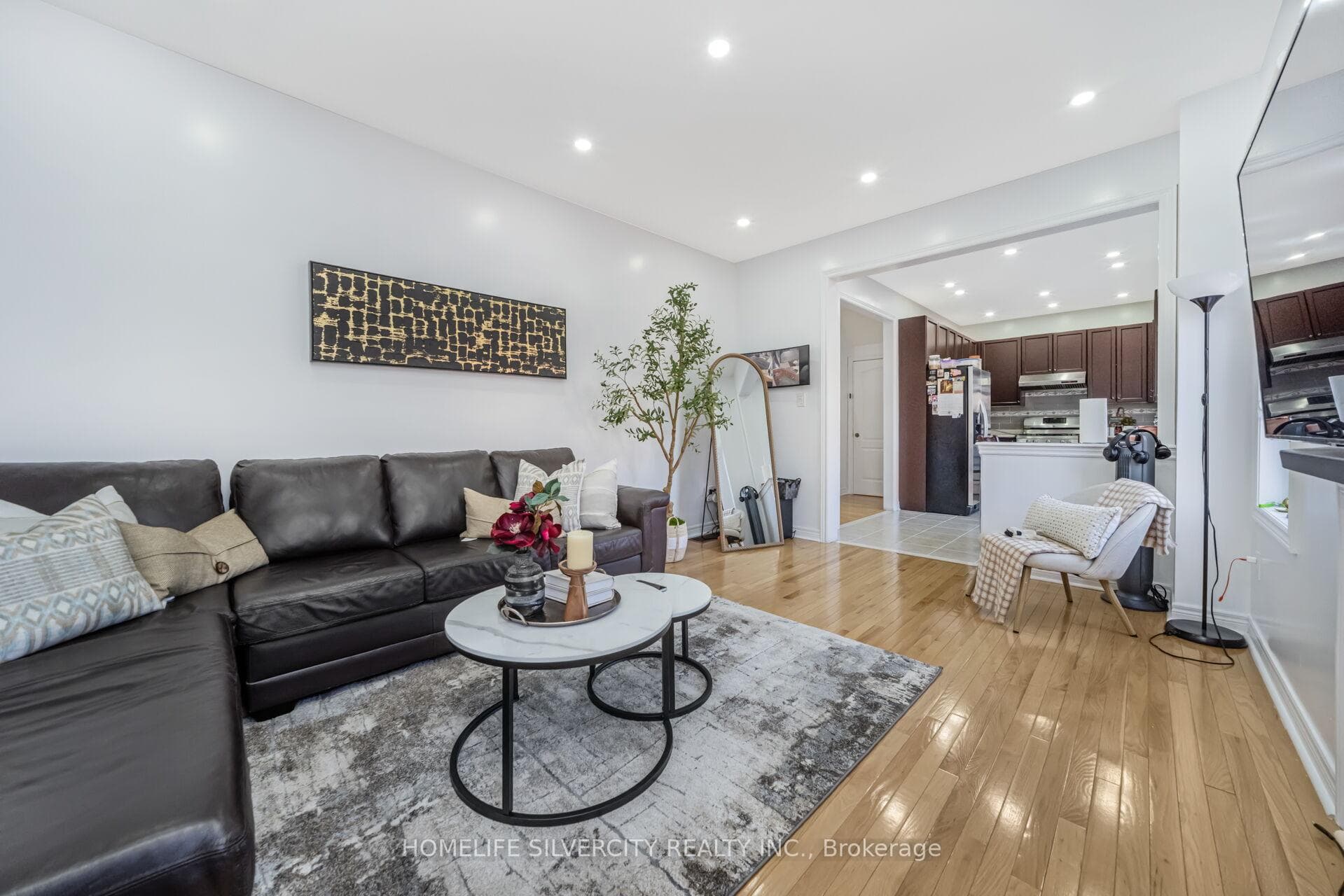 18 Finlayson Crescent photo 12