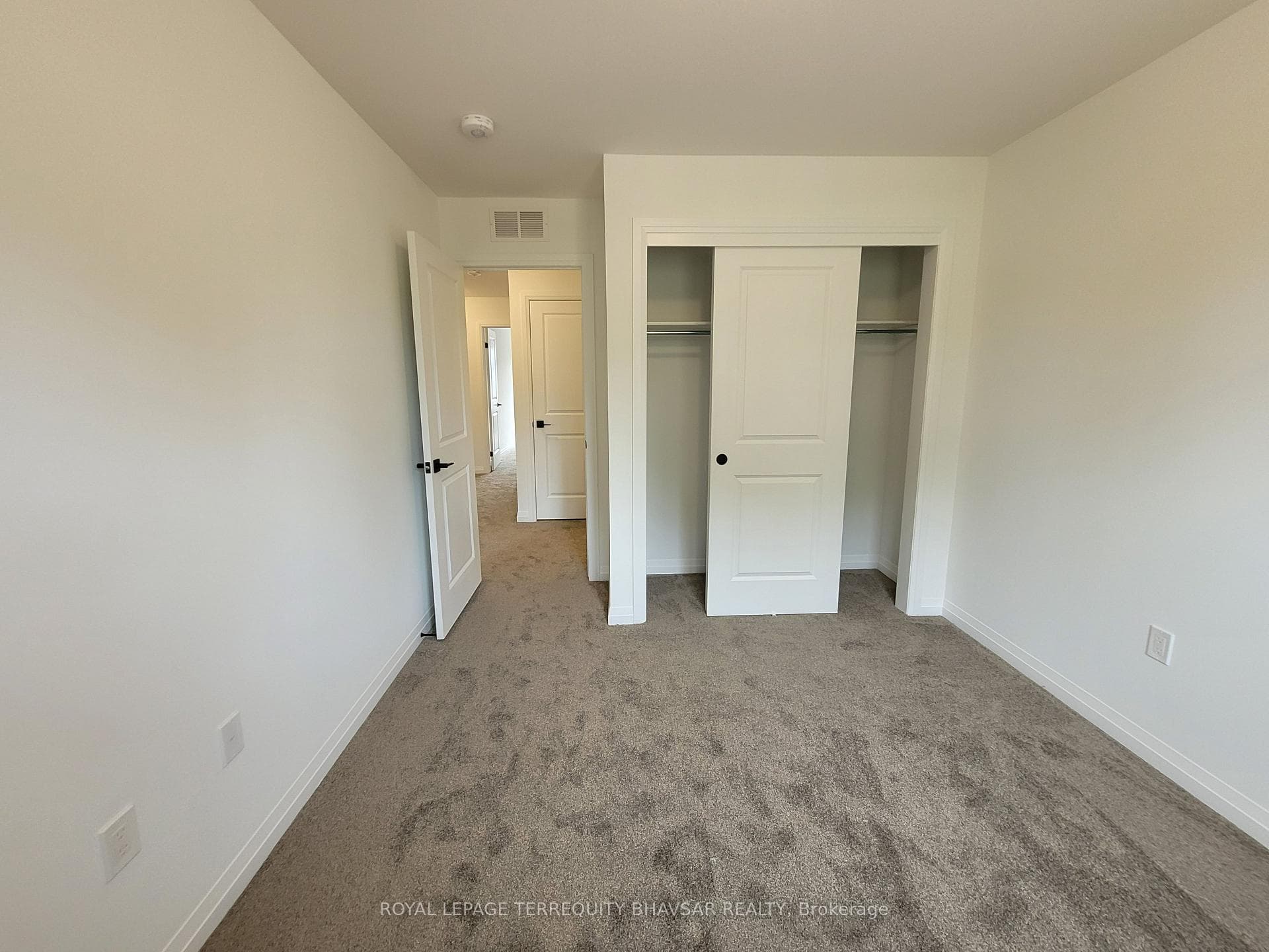 4552 Portage Road Unit 8 photo 32
