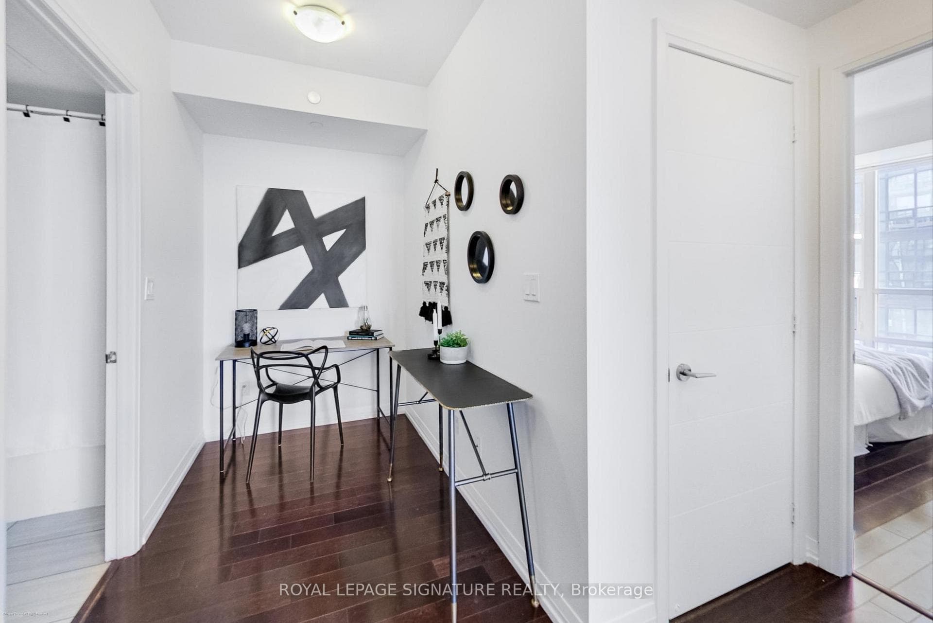 460 Adelaide Street Unit 2111 photo 7