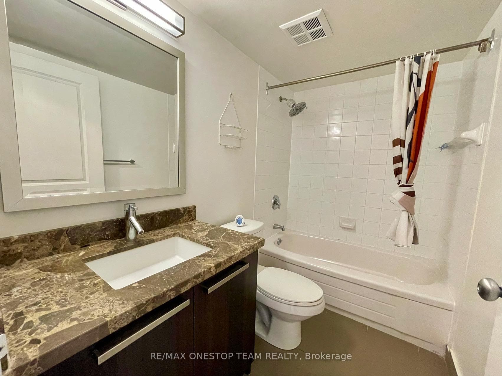 11 St Joseph Street Unit 1802 photo 14