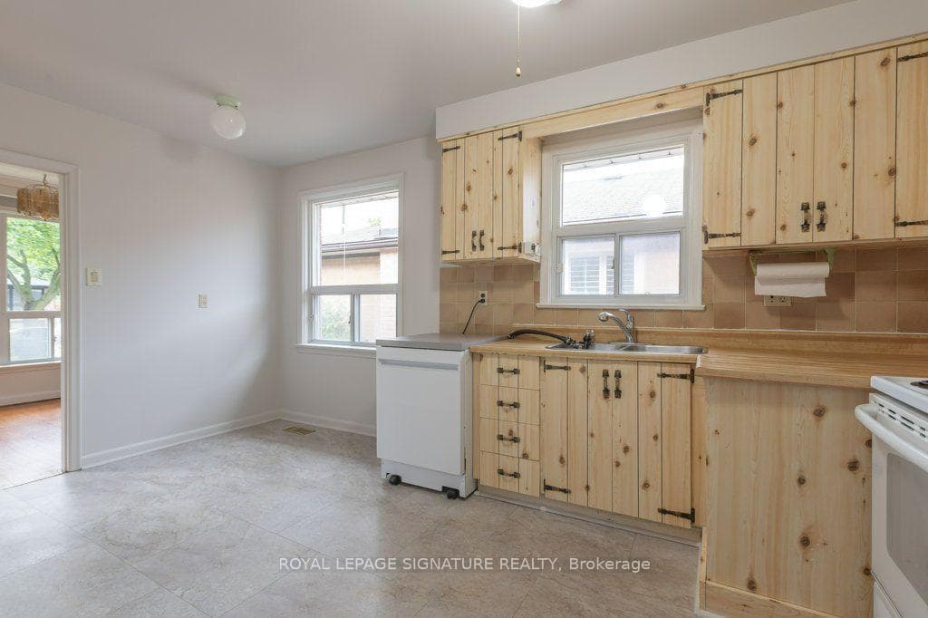 17 Risdon Court photo 12
