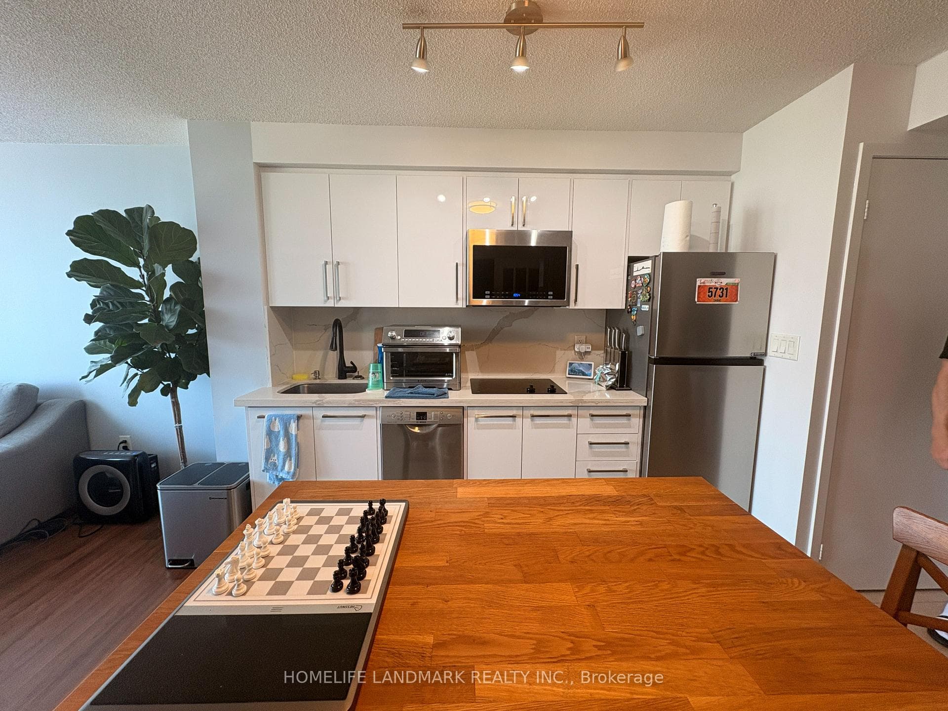 15 Fort York Boulevard Unit 2001 photo 3