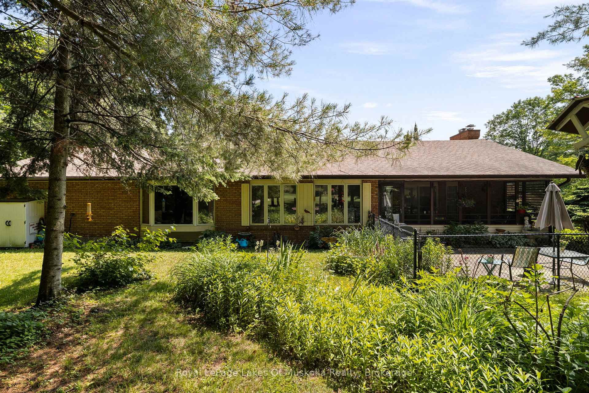 20 South Muskoka Drive photo 36