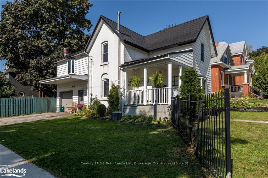 61 O'BRIEN Street photo 2
