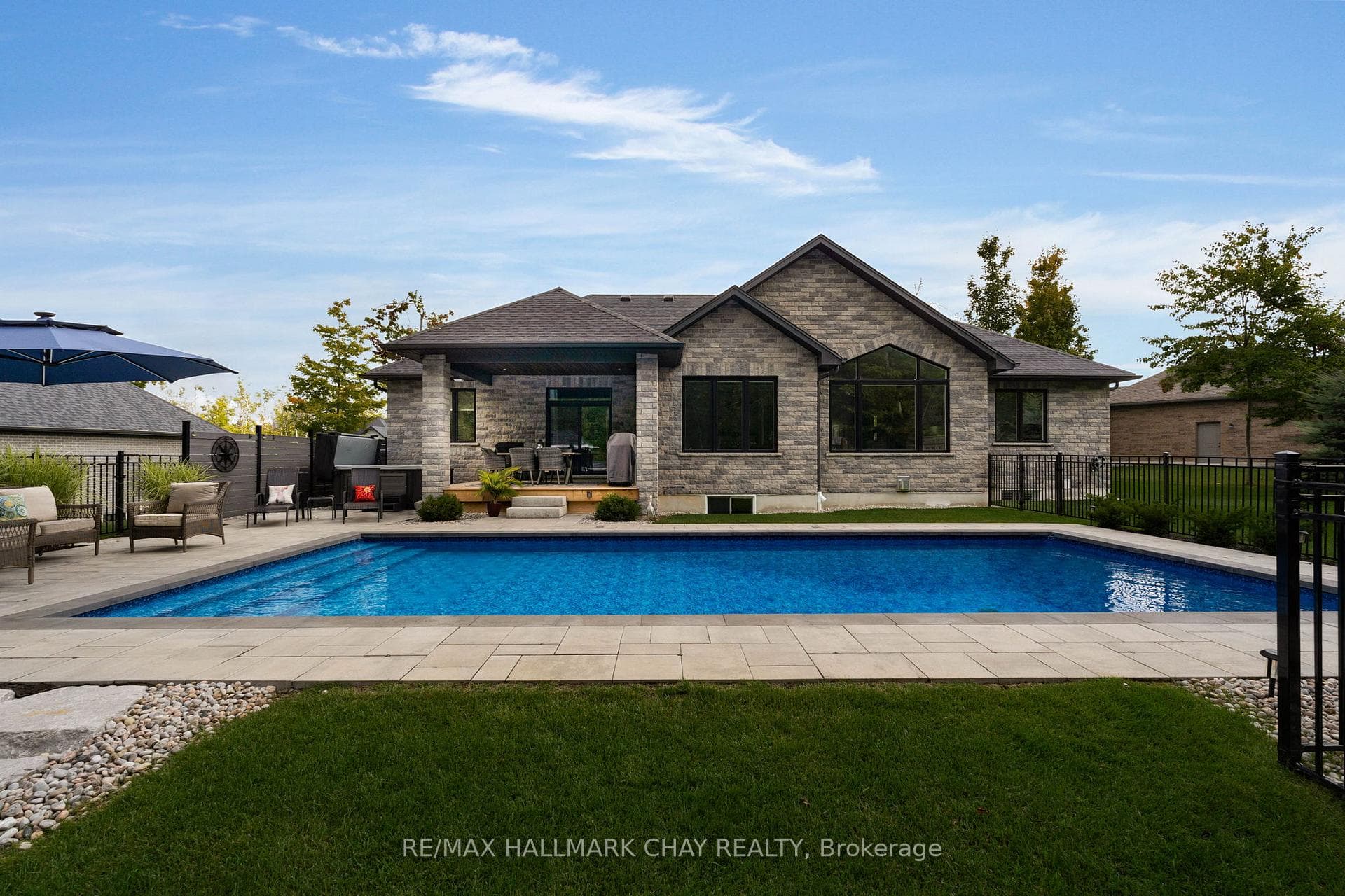 8 Byers Street photo 35