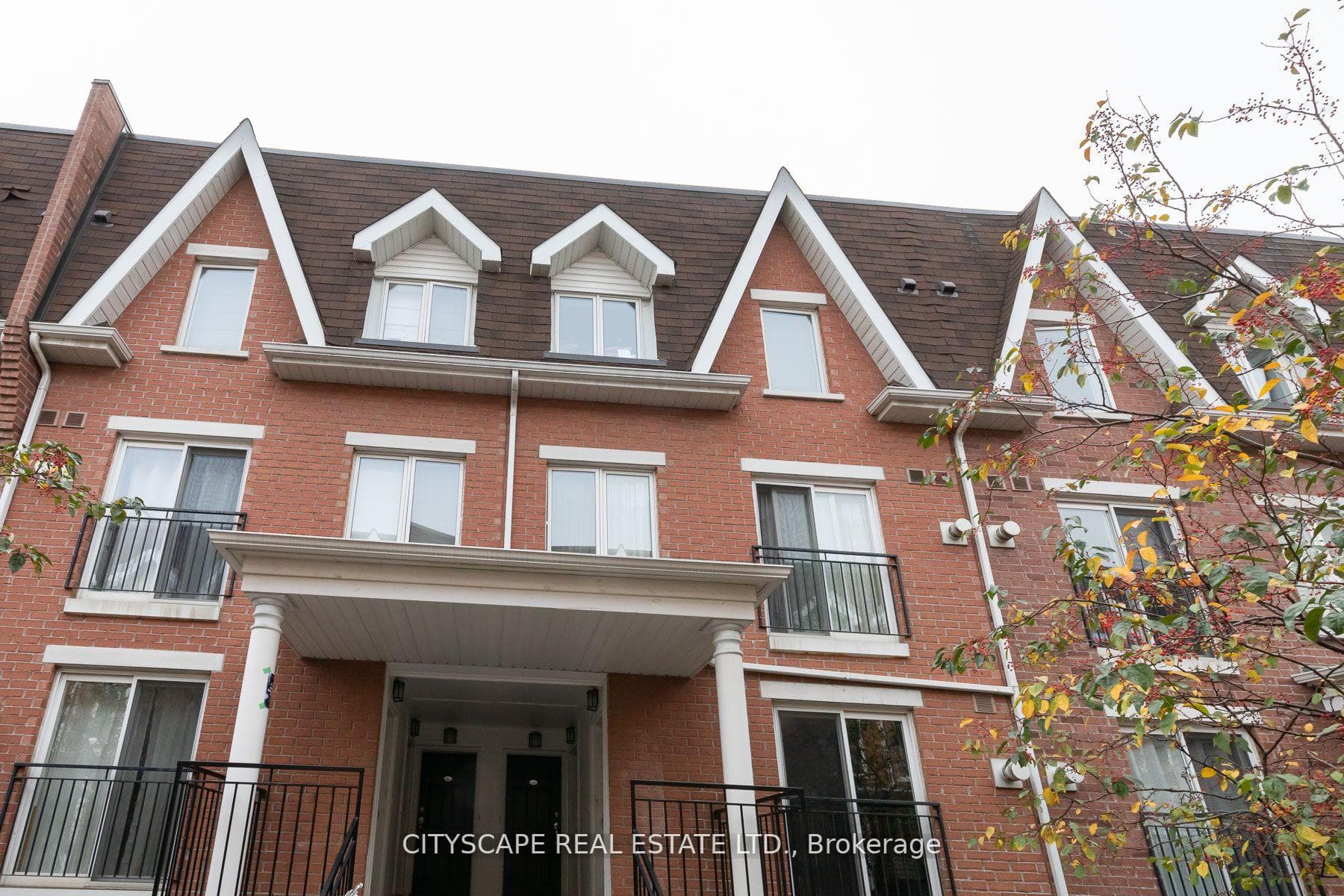 18 Laidlaw Street Unit 1019 photo 1