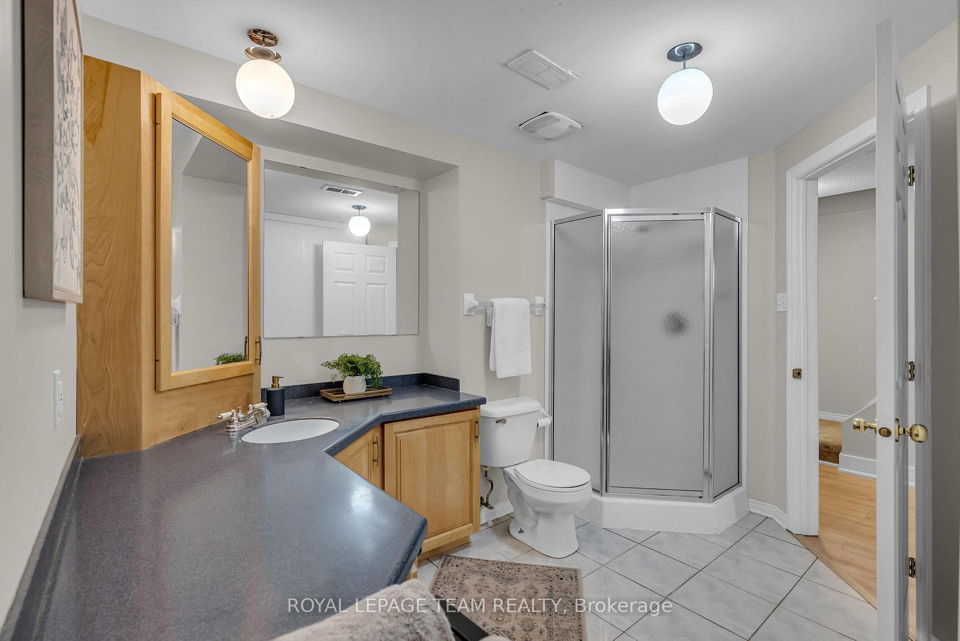 13 Cohen Avenue photo 32