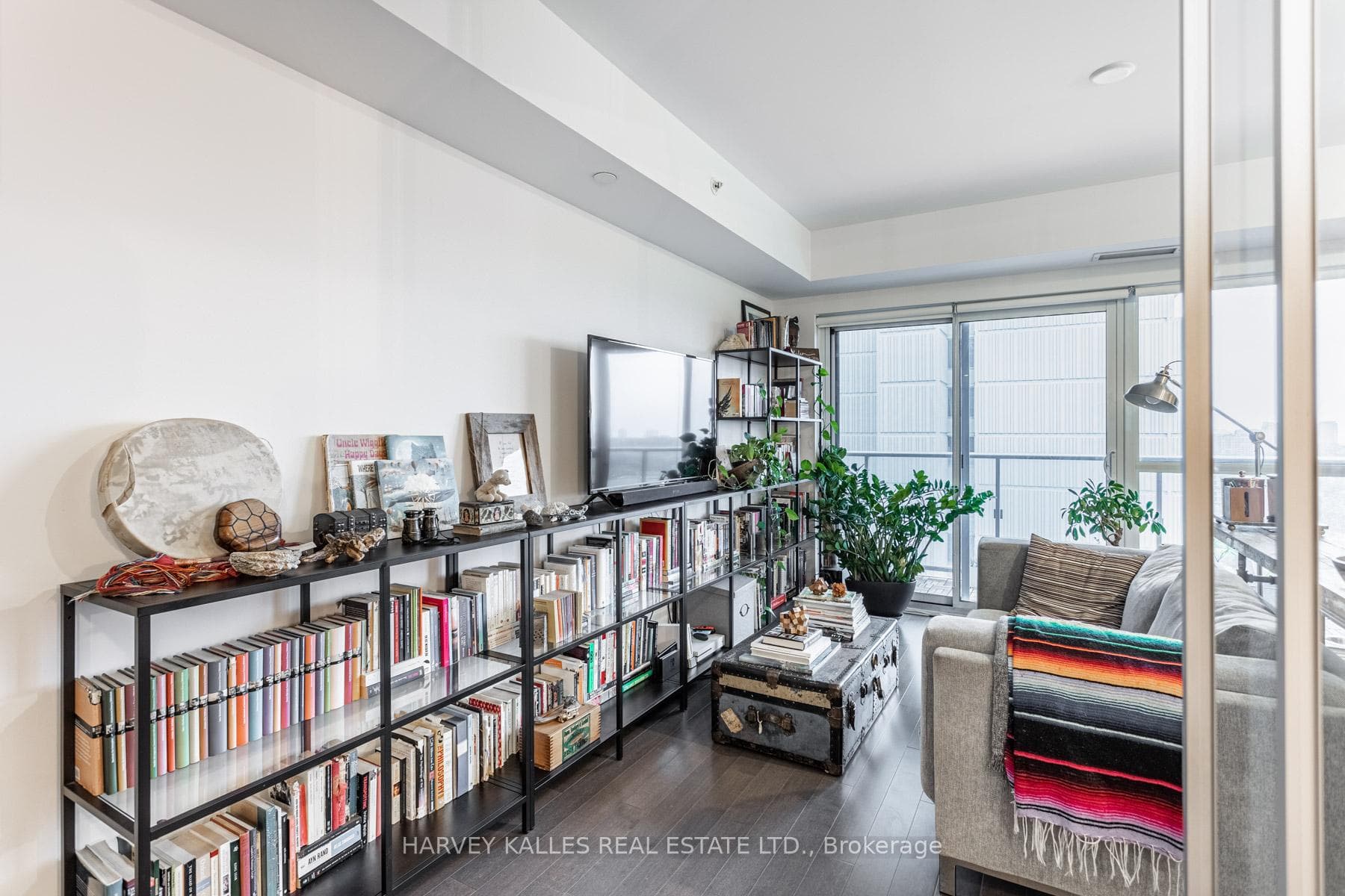 58 Orchard View Boulevard Unit 1209 photo 7