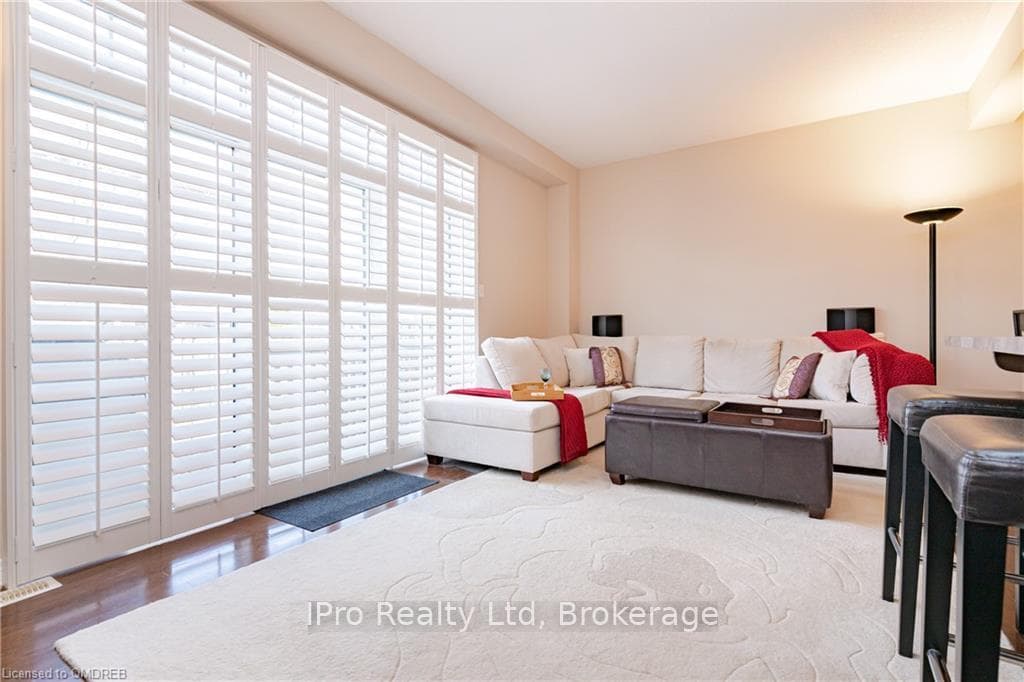 2085 TOVELL Drive photo 4