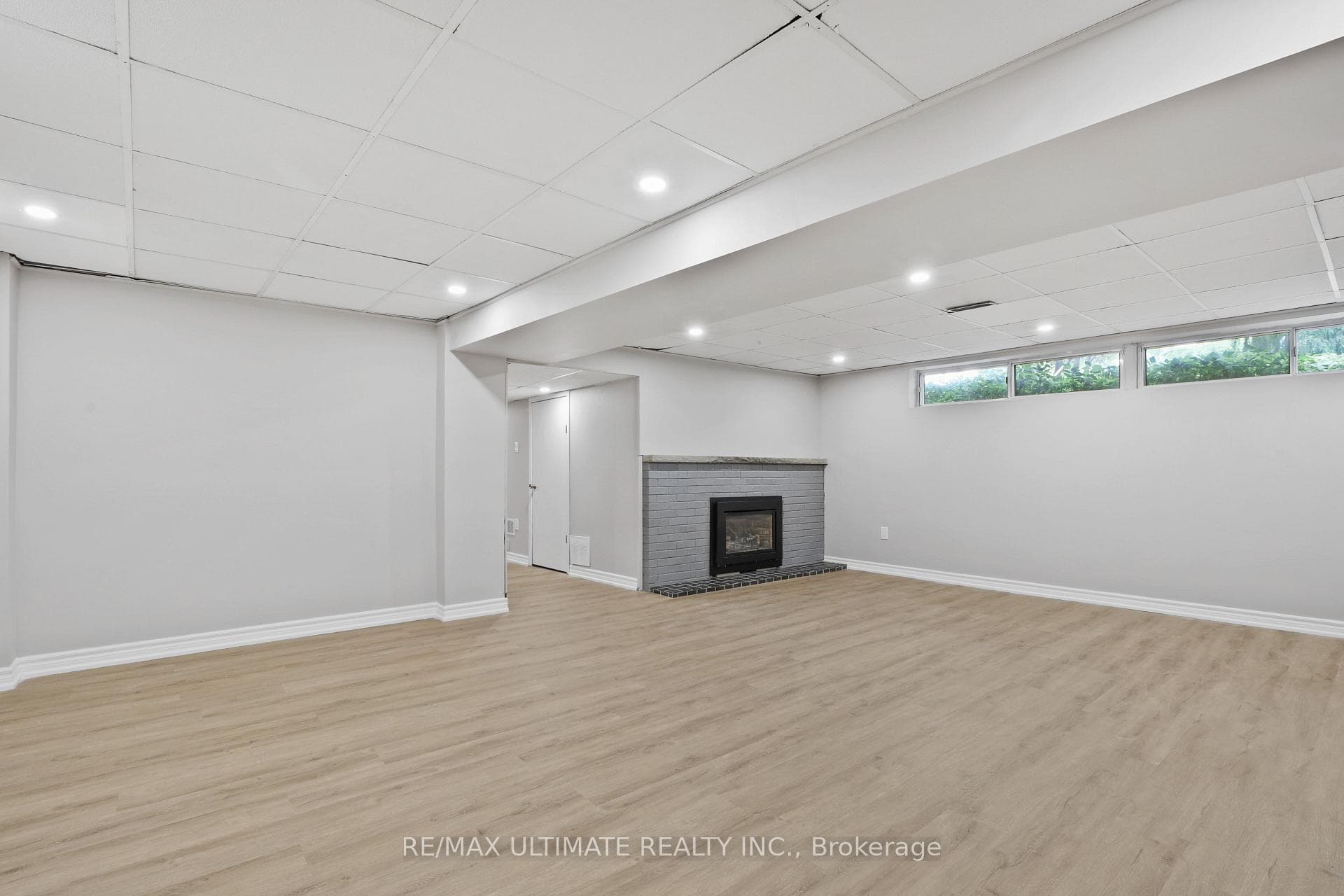 121 Elvaston Drive photo 20