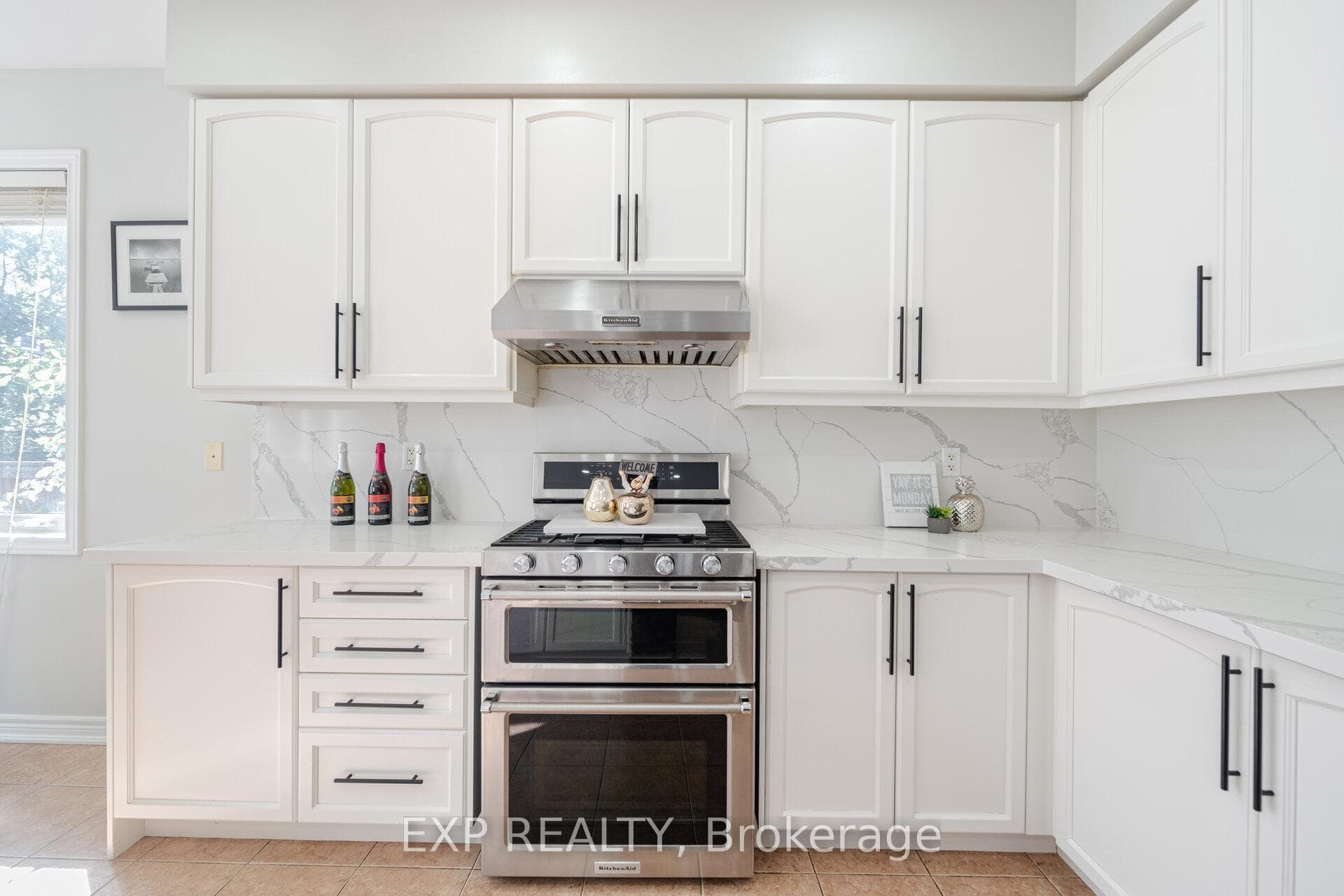590 Grant Way photo 13