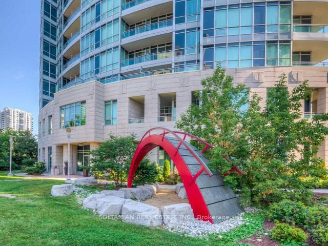 60 Byng Avenue Unit 508 photo 28