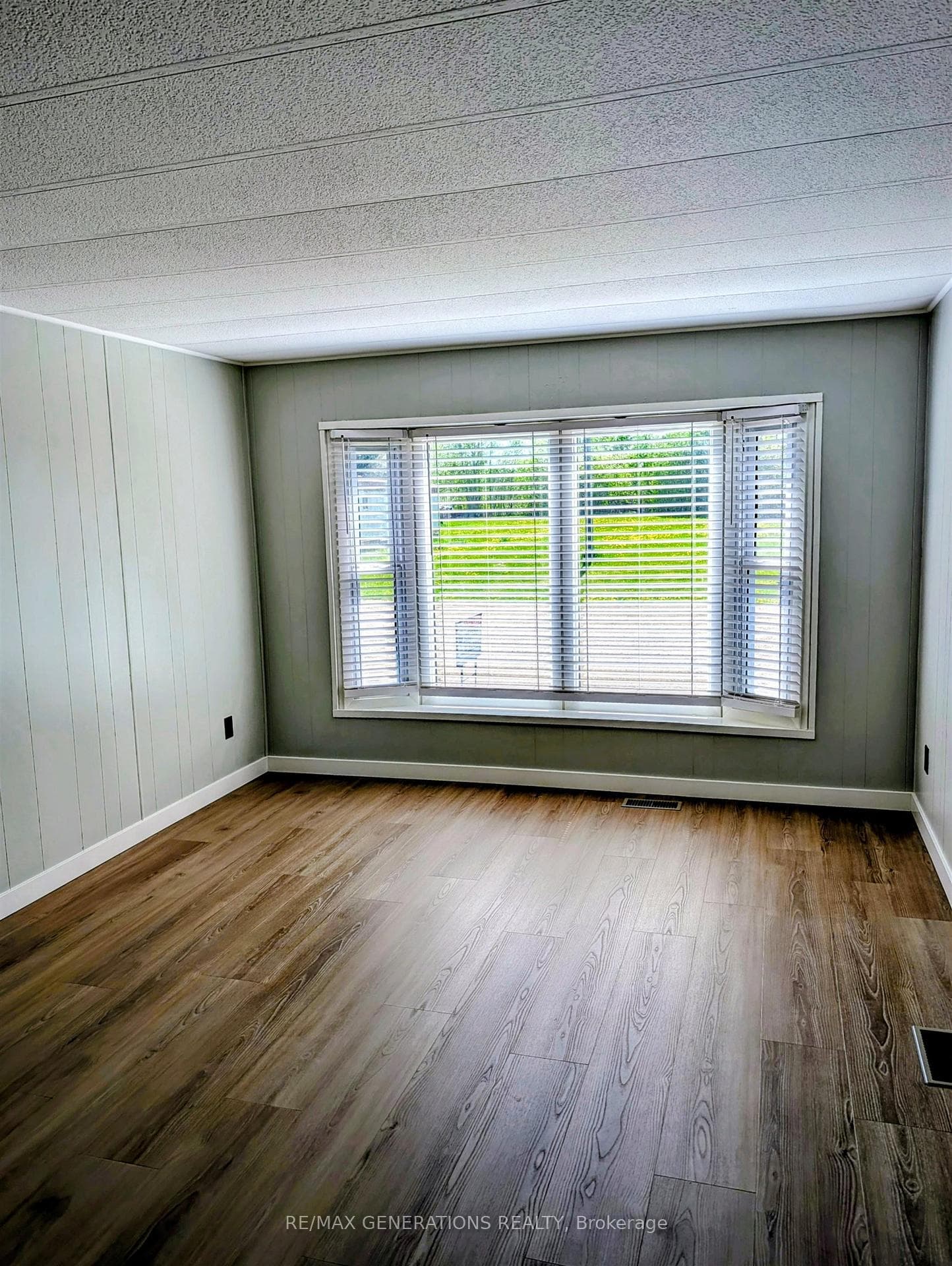 1055 CHIPPEWA Road Unit G11 photo 4