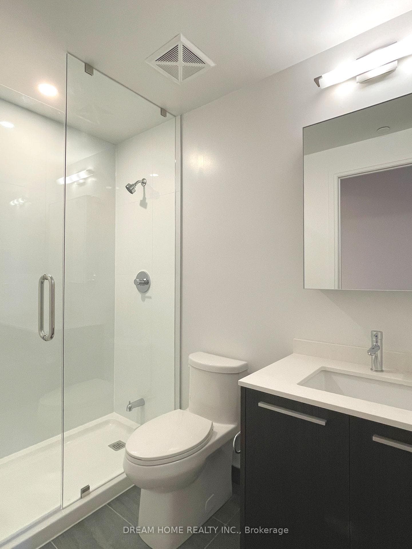 65 Broadway Avenue Unit 1502 photo 8