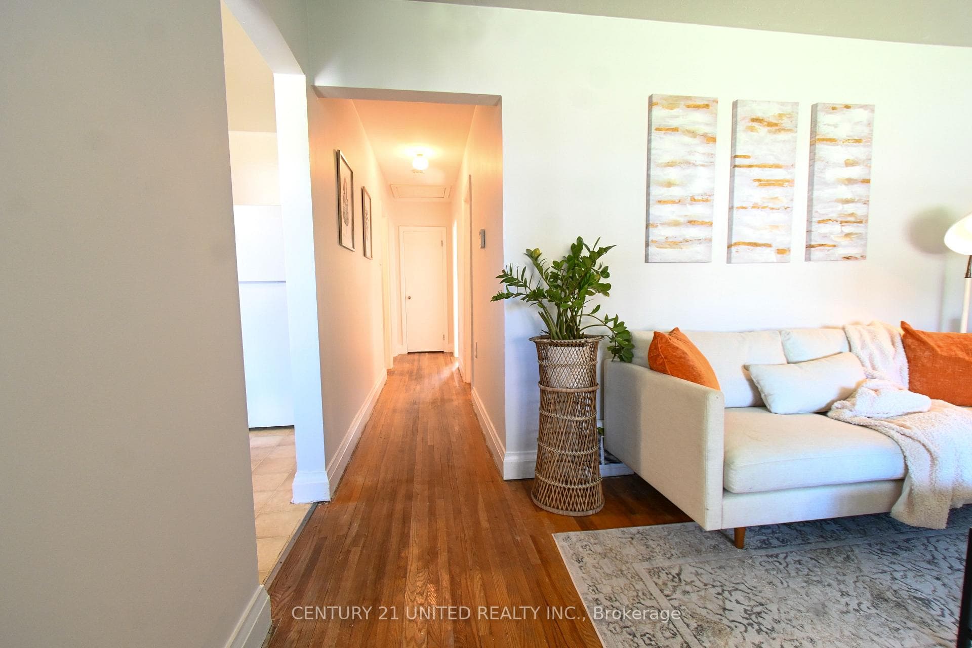 567 O'Connell Road photo 8