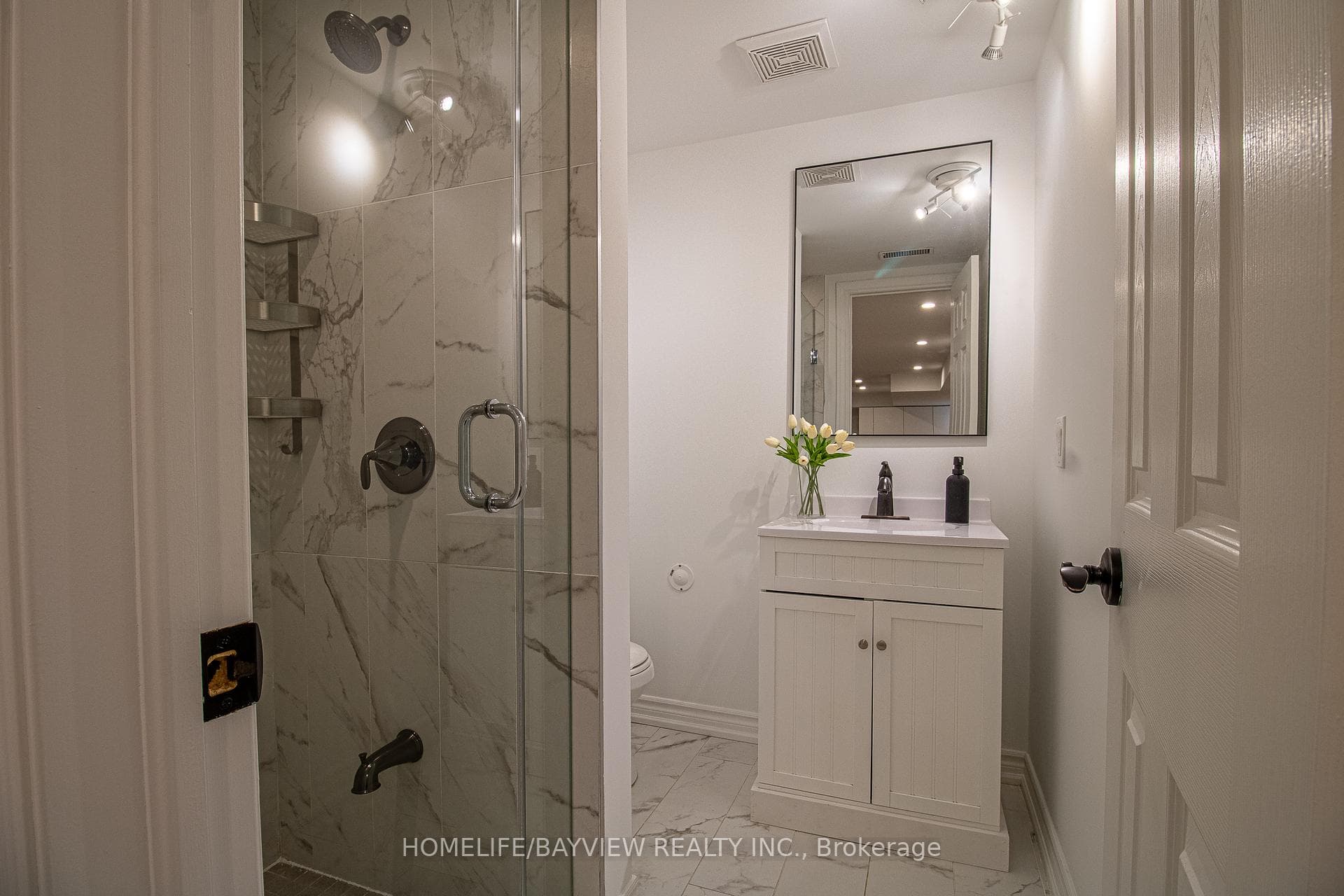 433 Davisville Avenue photo 22