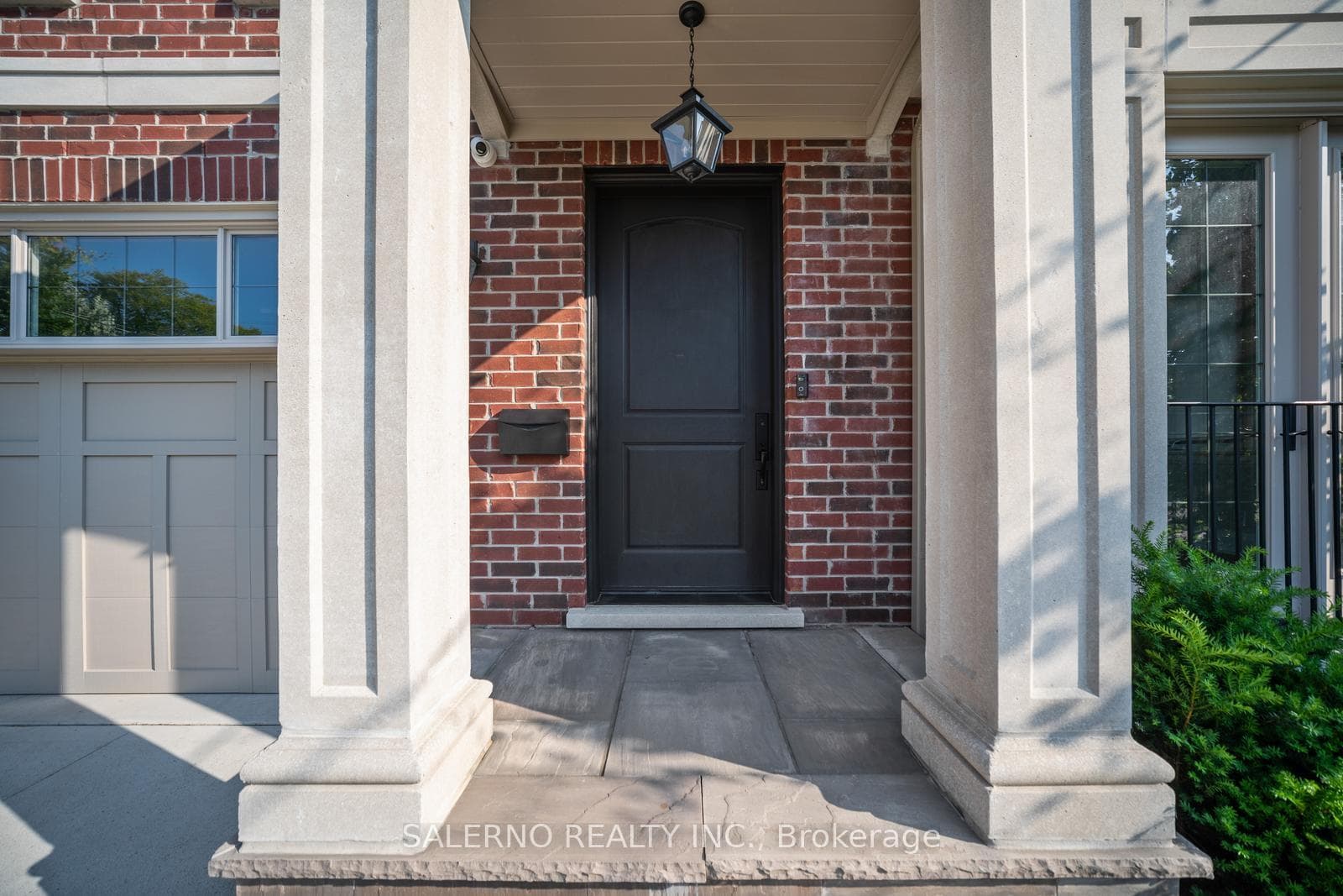 71 Hurricane Avenue photo 4