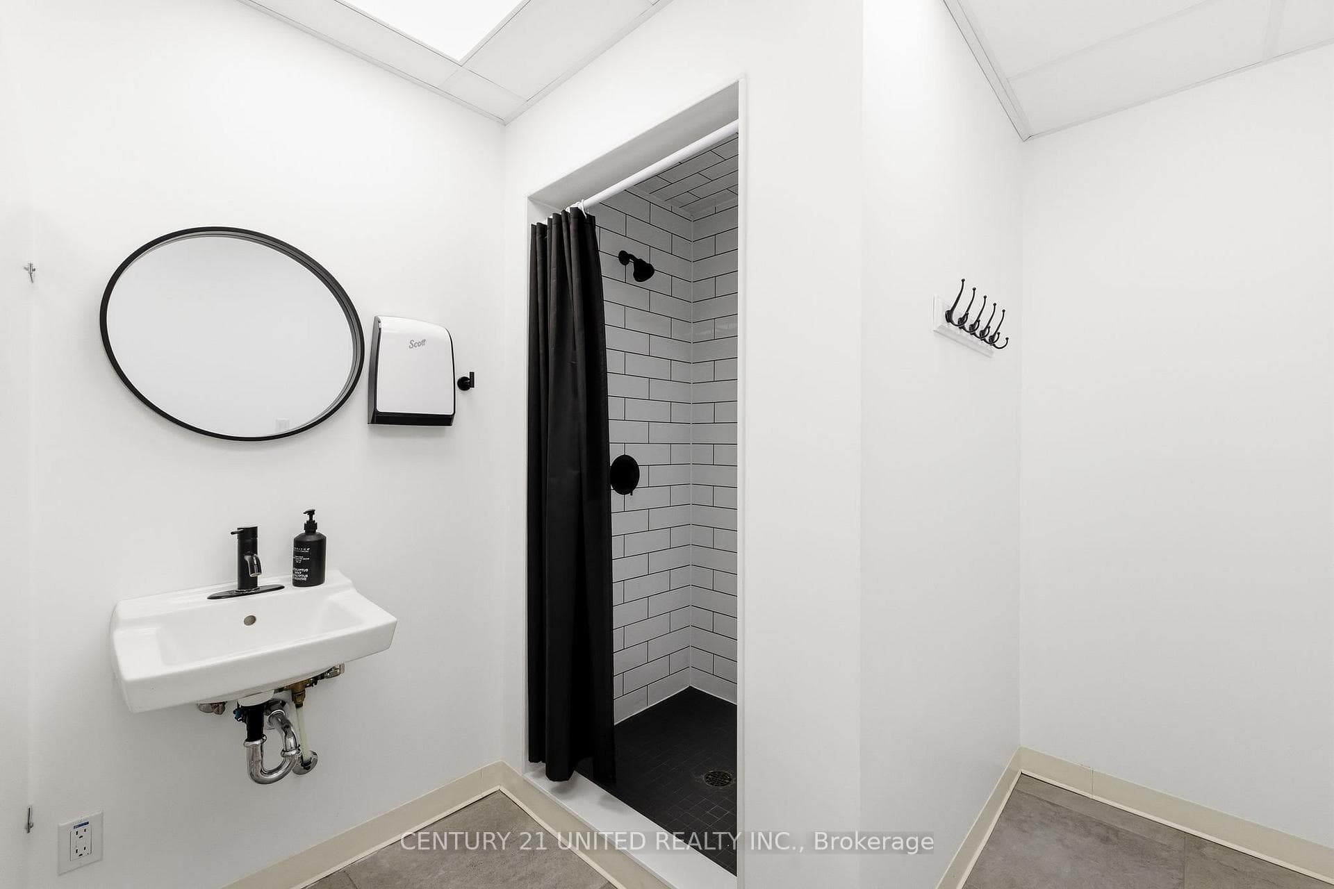1472 Thornton Road Unit B13 photo 12
