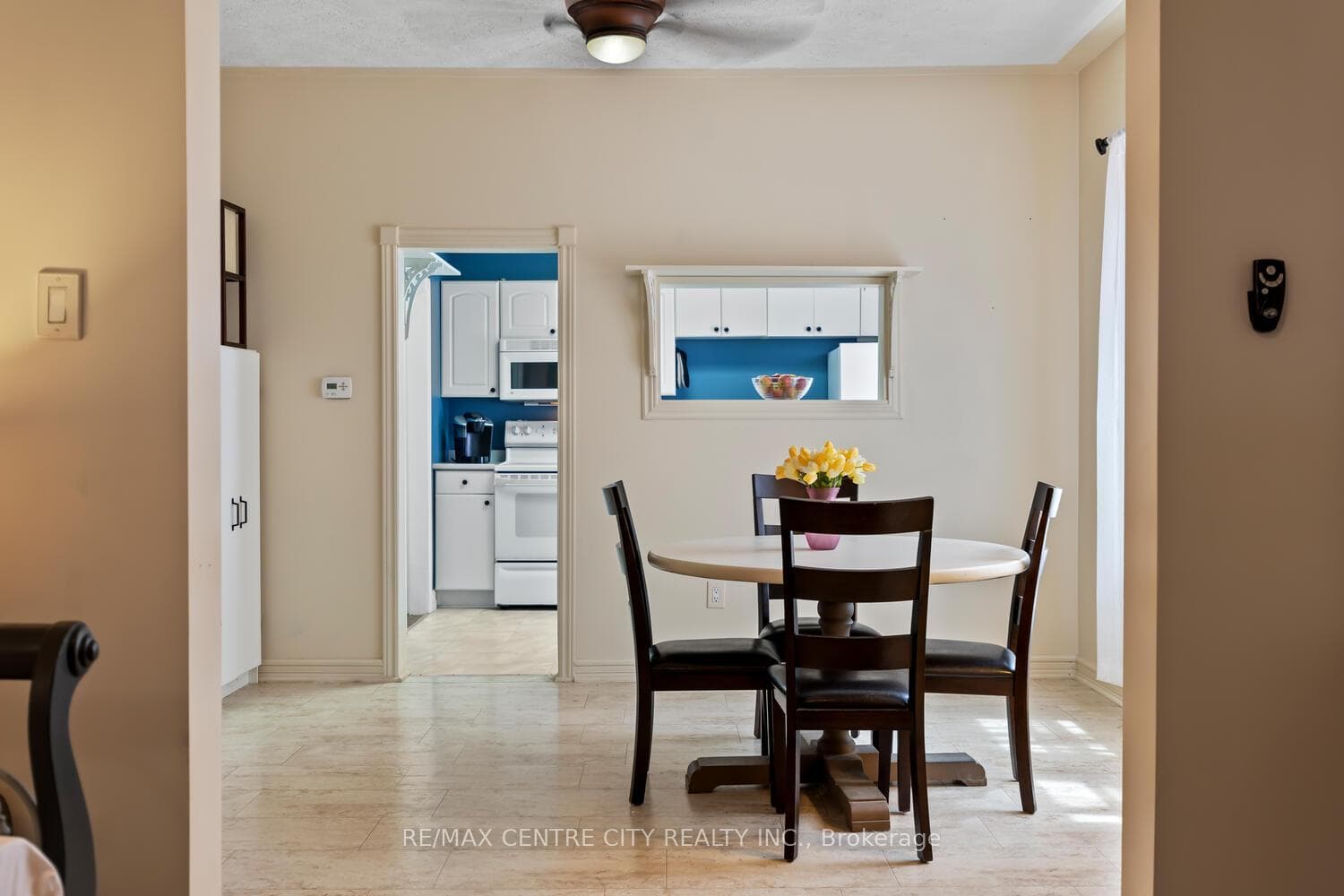 540 Quebec Street photo 8