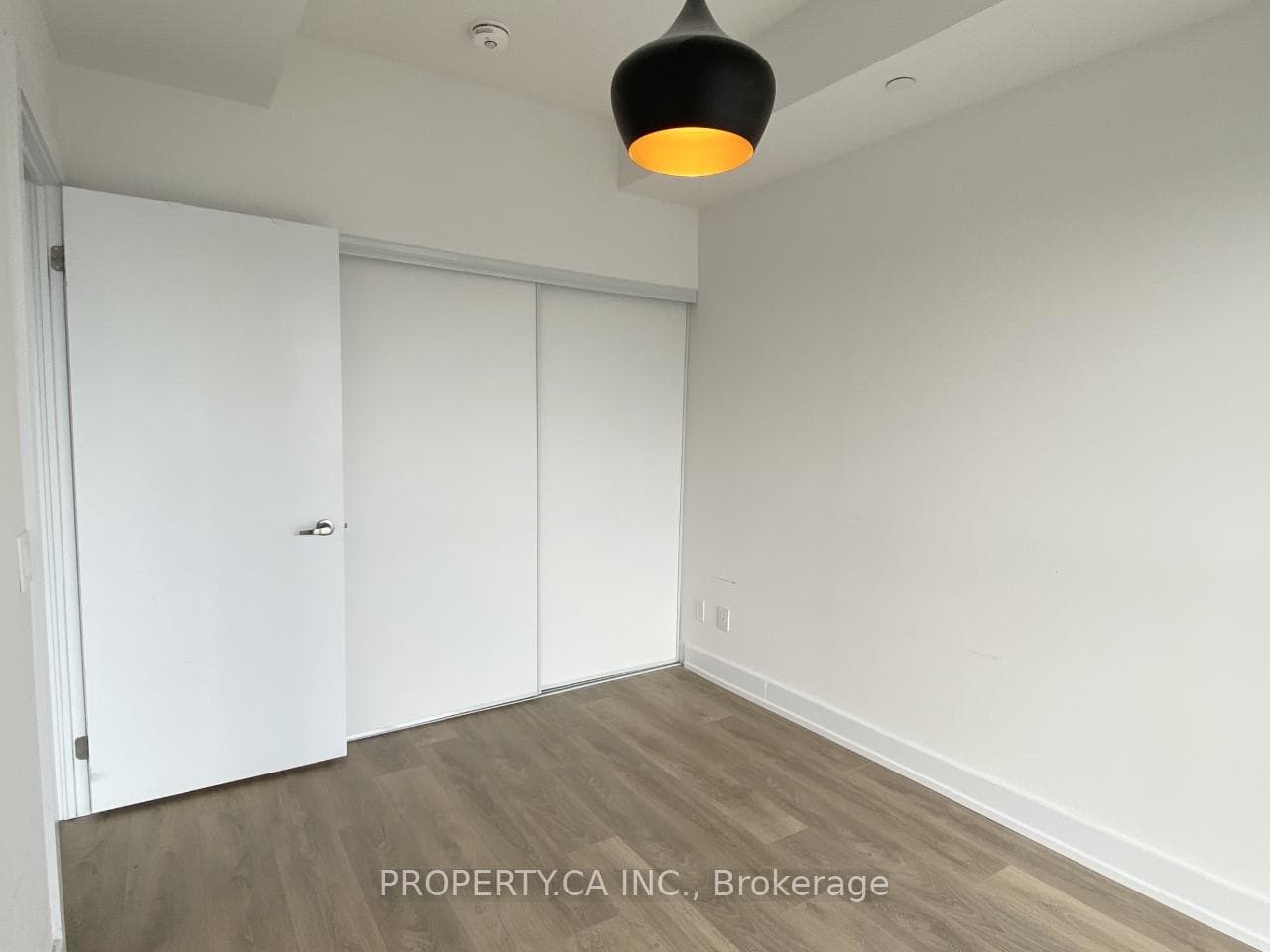 128 Fairview Mall Drive Unit 901 photo 8