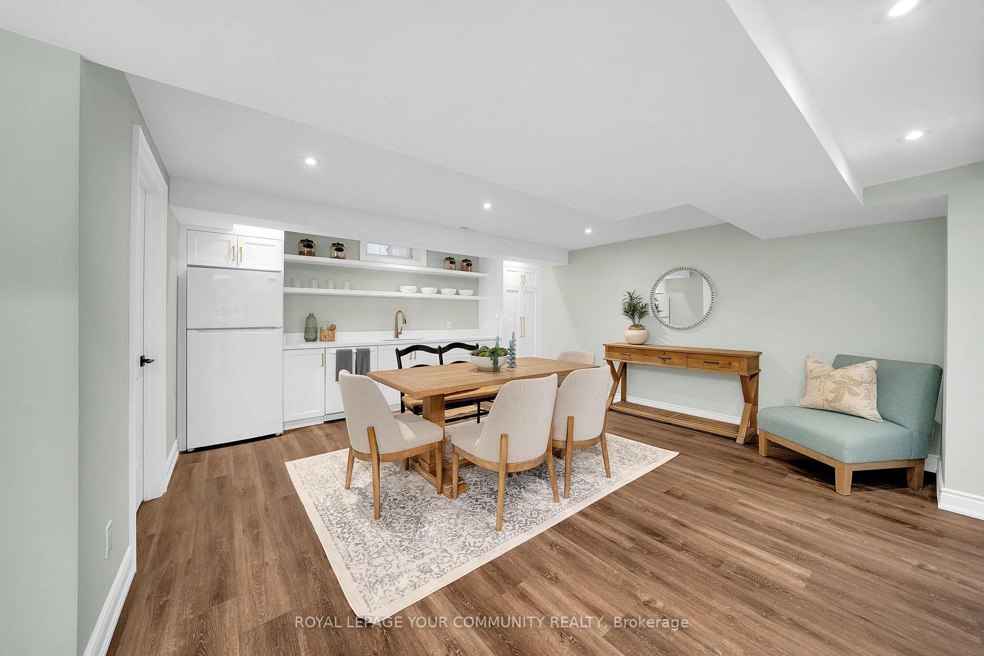 32 Hanson Crescent photo 39