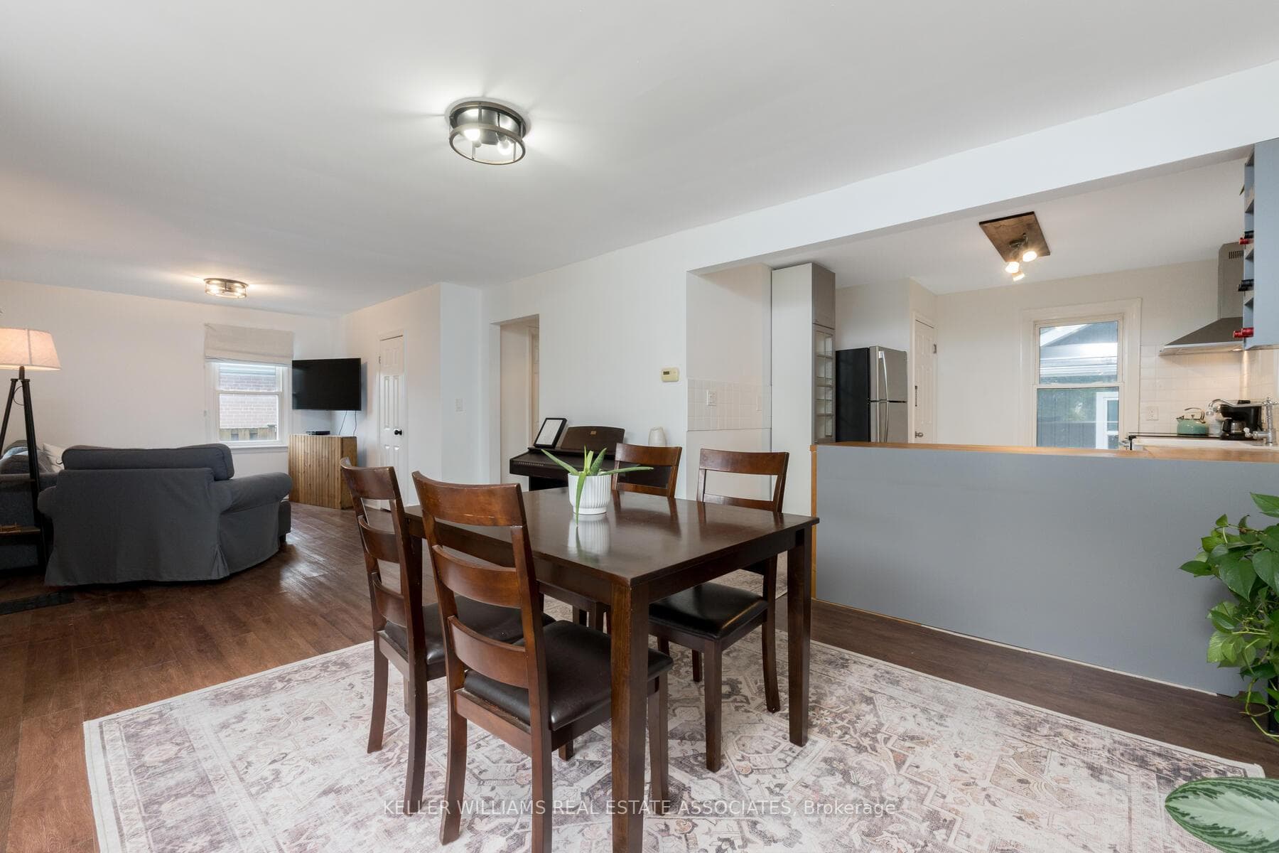 36 Raylawn Crescent photo 12