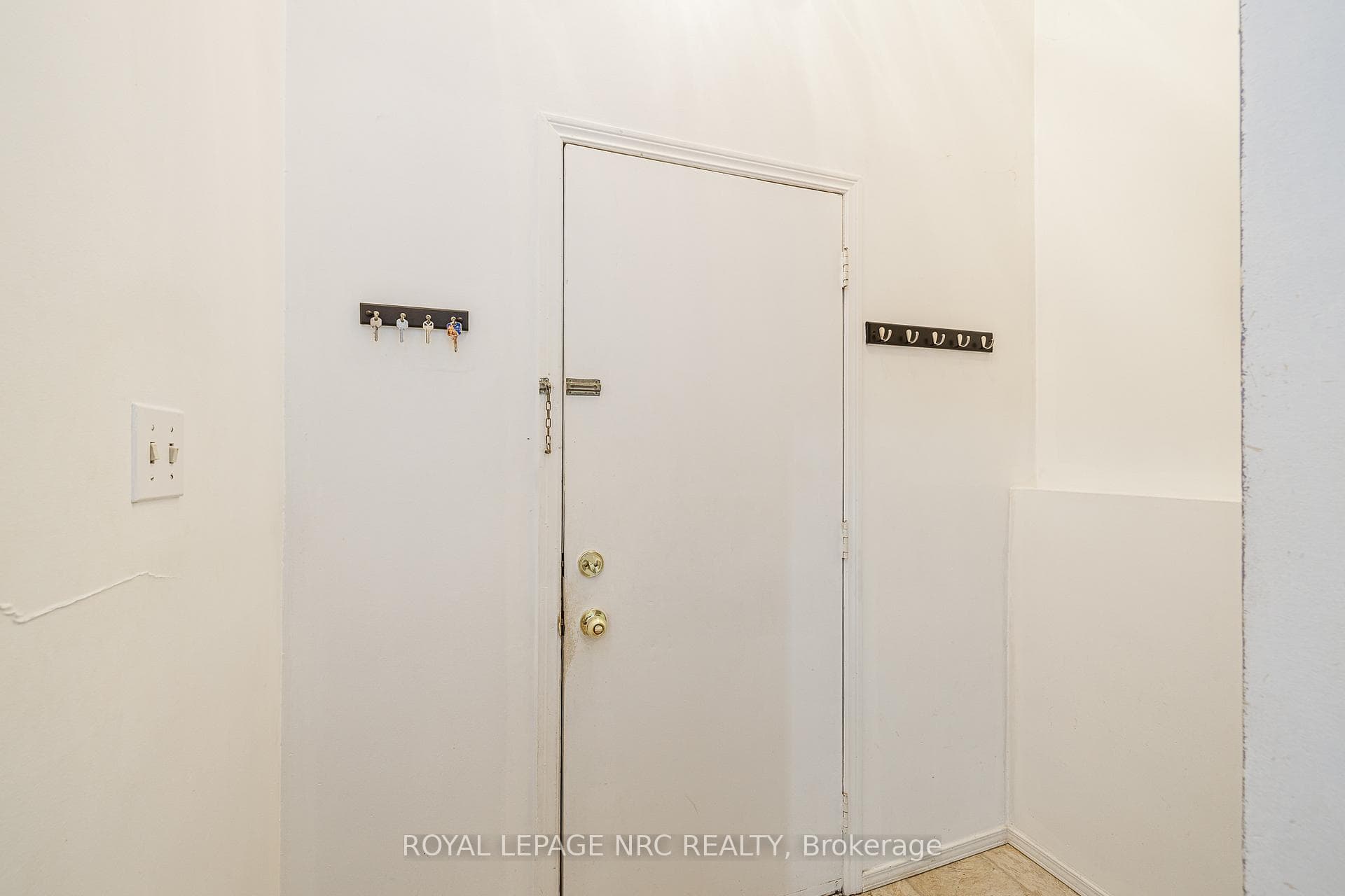 38 Buchanan Crescent photo 22