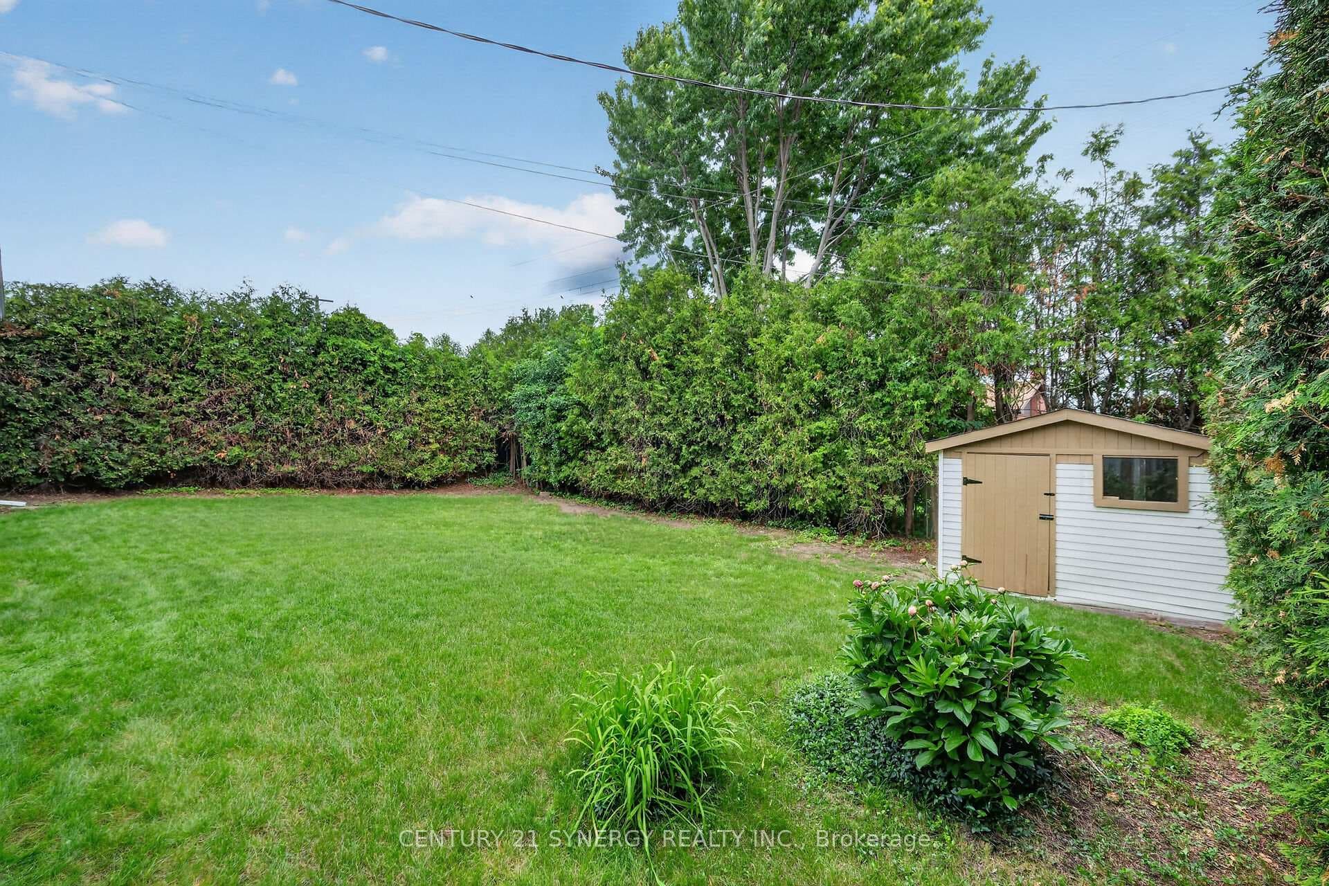 20 Sherry Lane photo 49