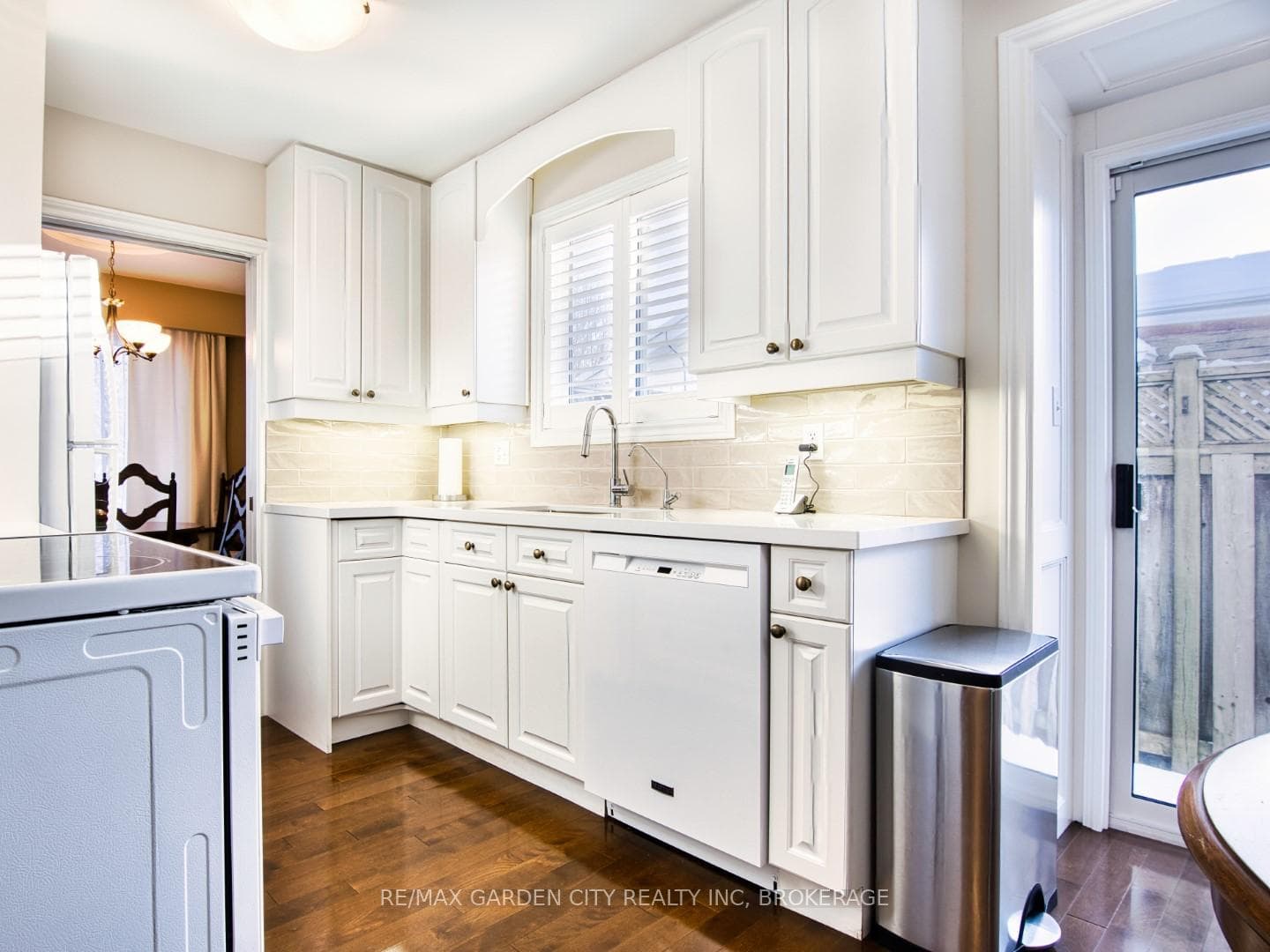 9 Royal Oak Drive photo 11