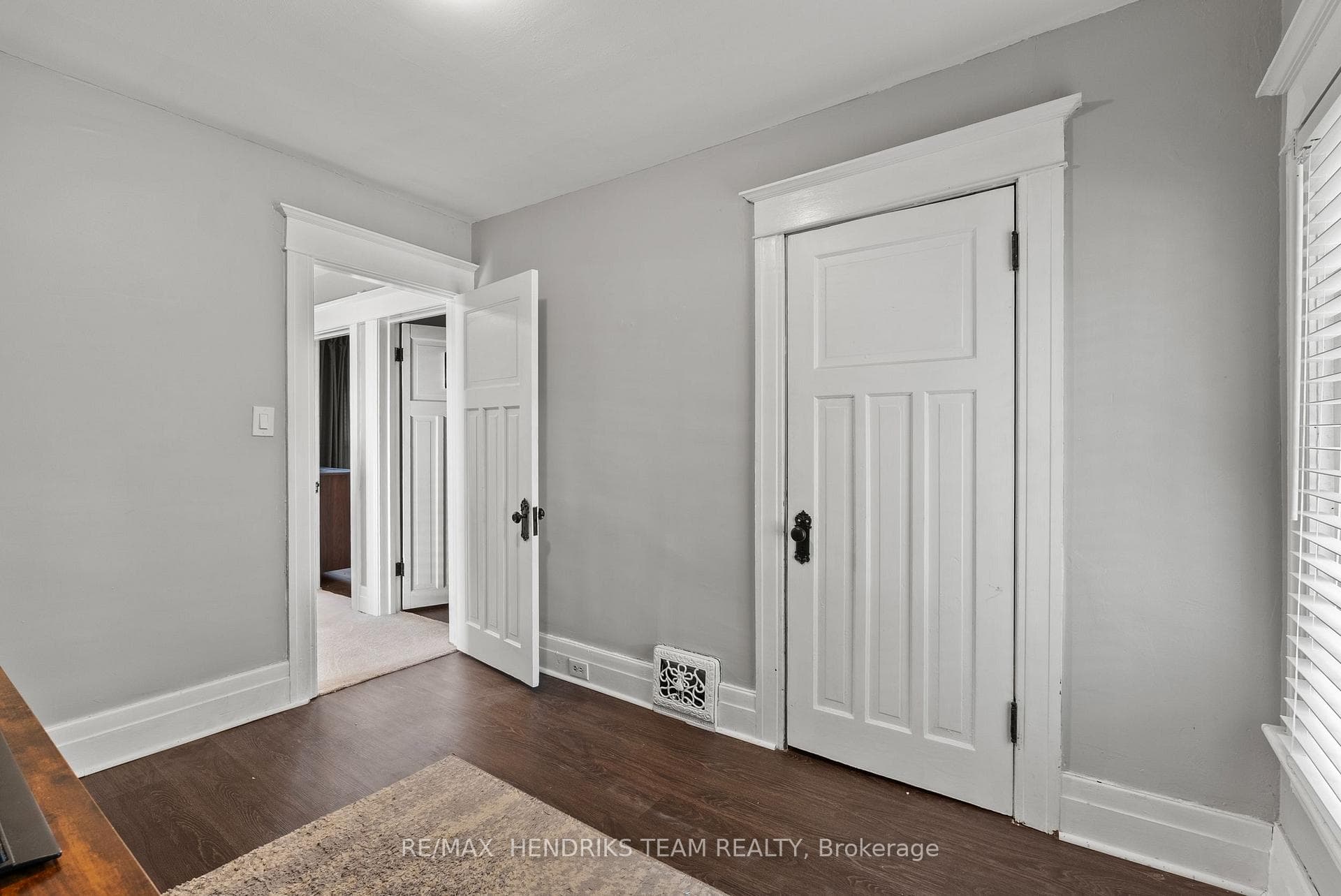 69 Chaplin Avenue photo 25