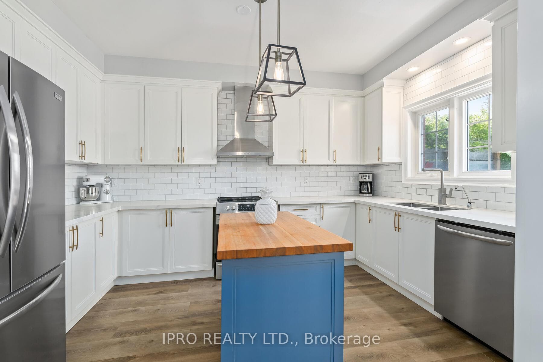 48 Meadowlark Drive photo 14