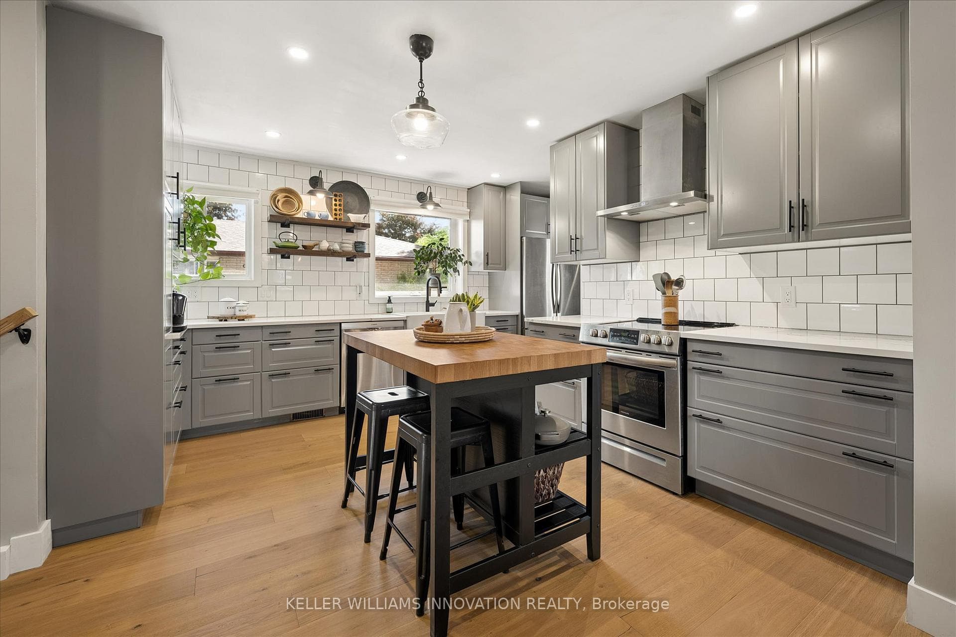 64 Westbury Crescent photo 13