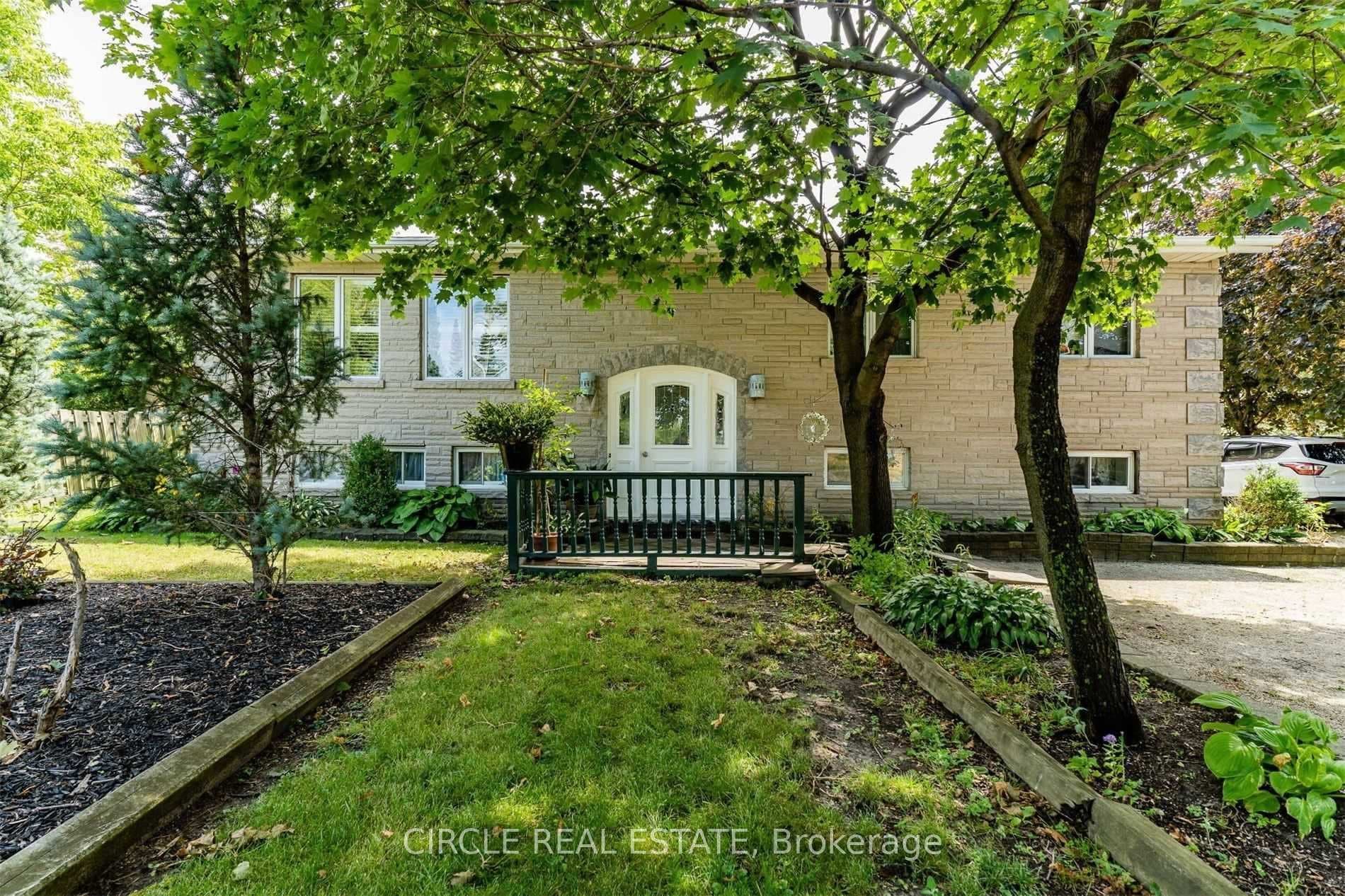 5945 King Street photo 5